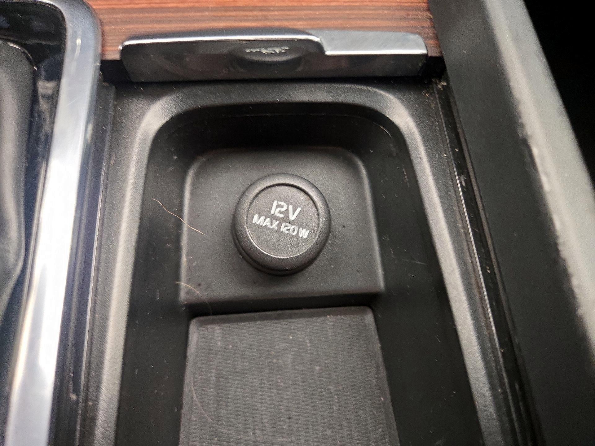 Thumbnail: 2020 Volvo S60 - 19