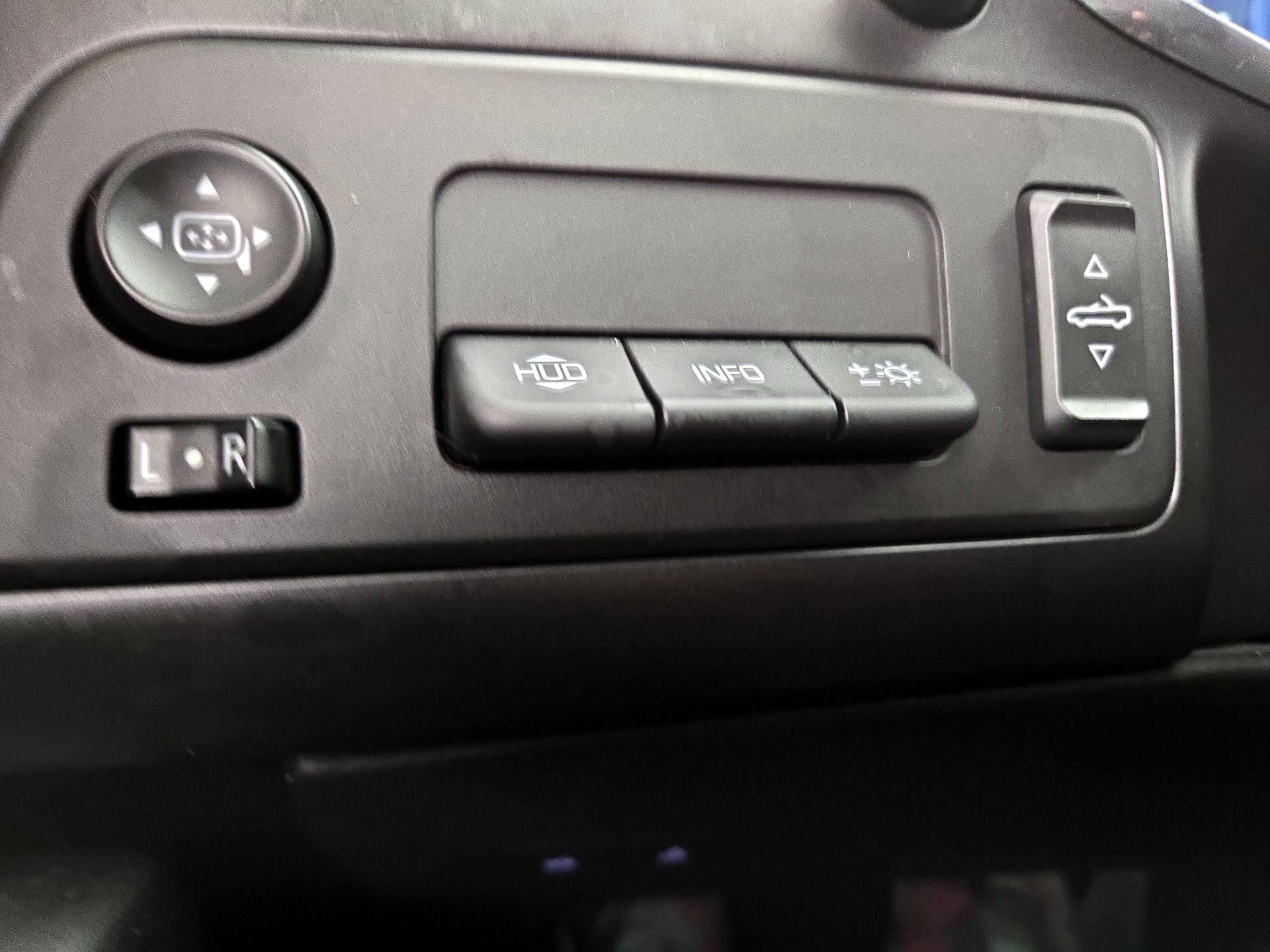 Thumbnail: 2015 Chevrolet Corvette - 13