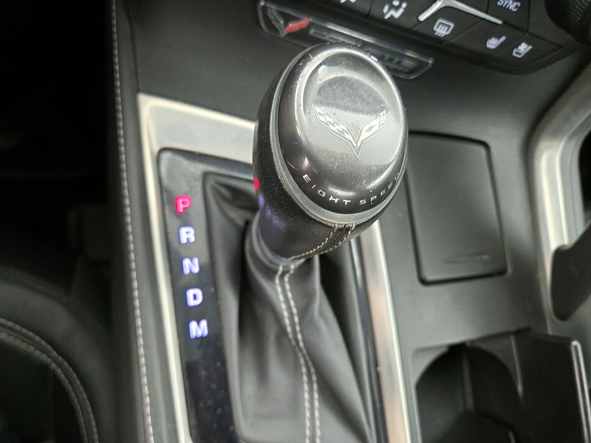 Thumbnail: 2015 Chevrolet Corvette - 17