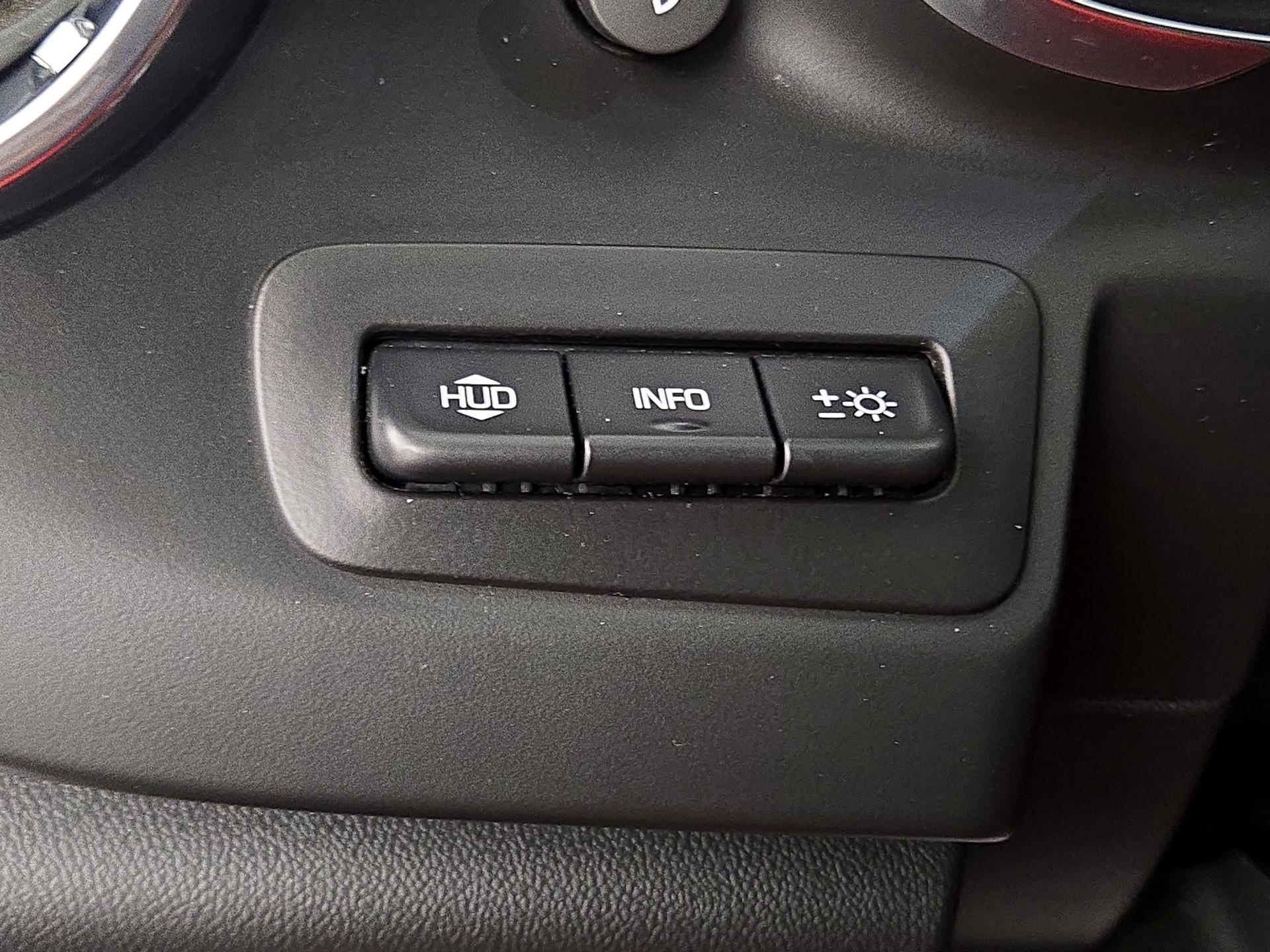 Thumbnail: 2019 Chevrolet Camaro - 13