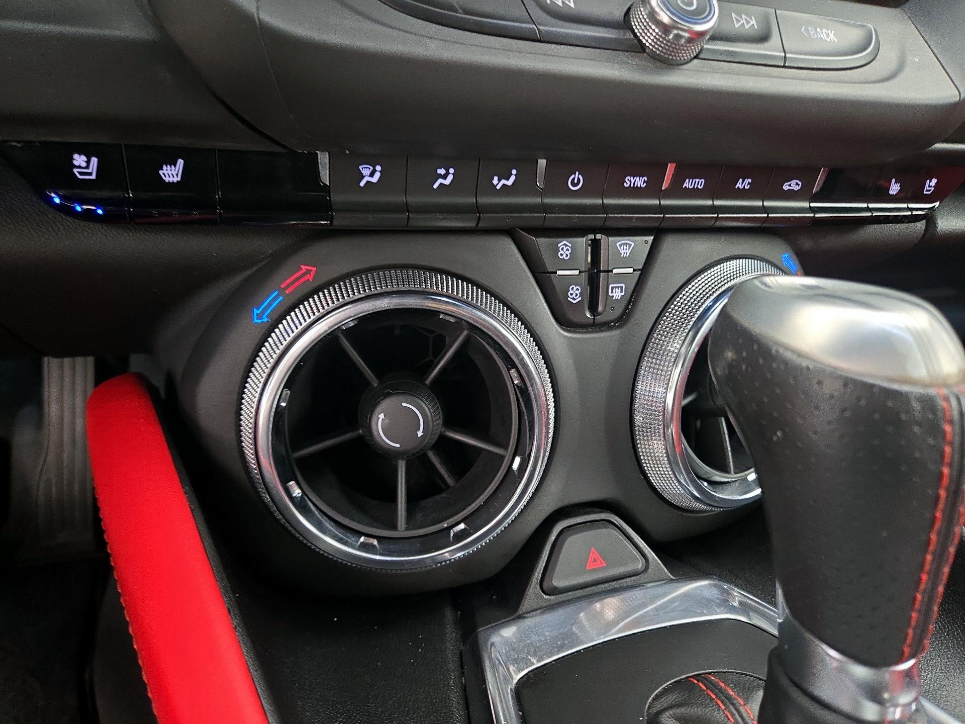 Thumbnail: 2019 Chevrolet Camaro - 16