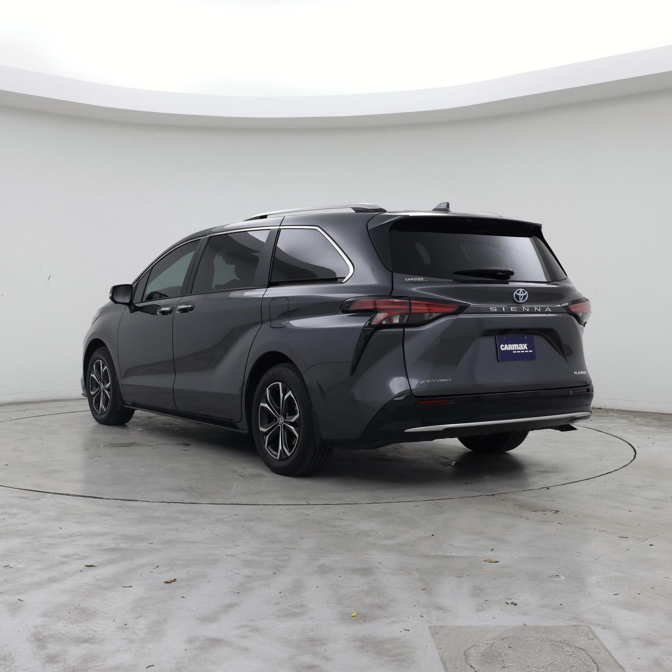 Thumbnail: 2025 Toyota Sienna - 2