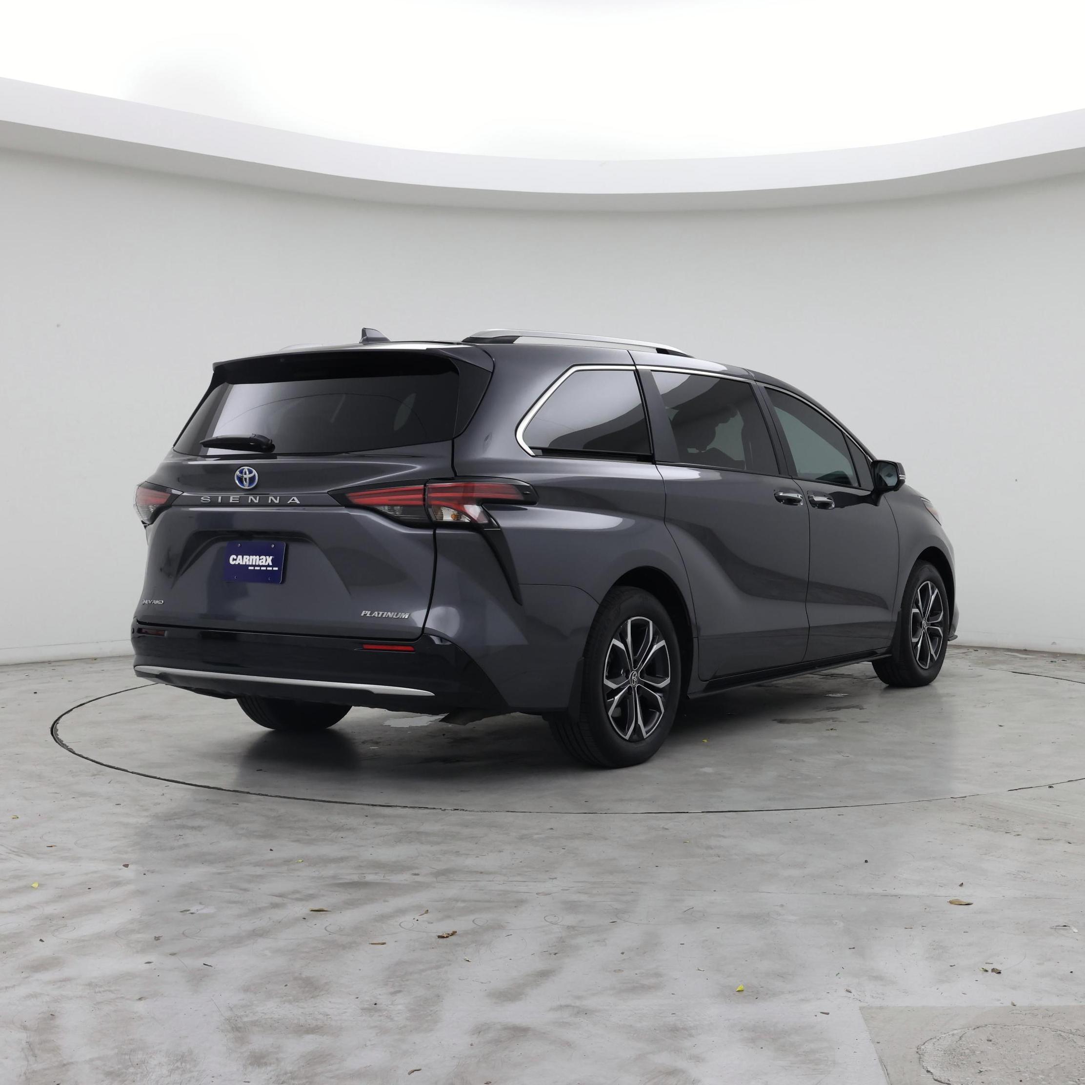 Thumbnail: 2025 Toyota Sienna - 8