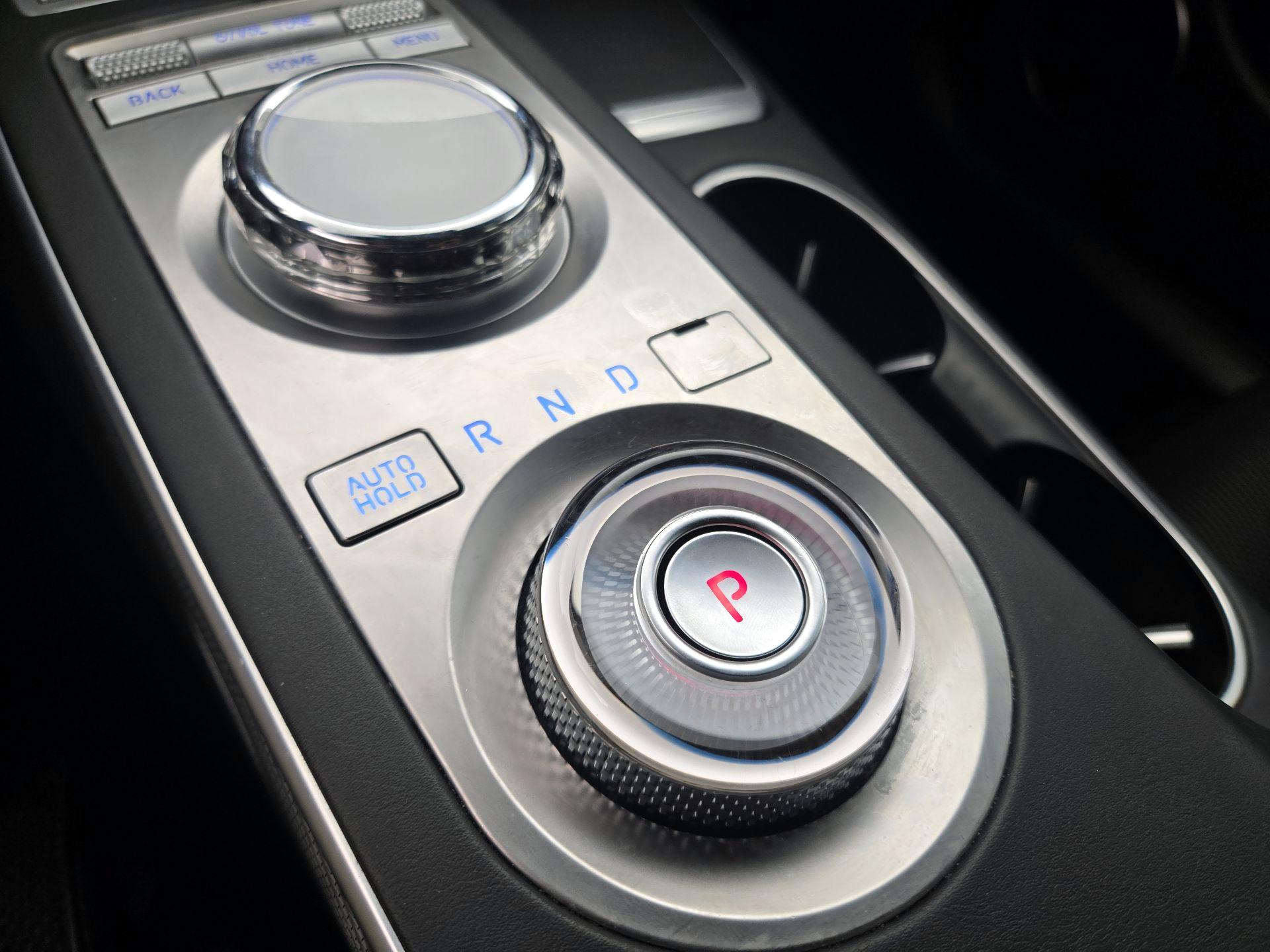 Thumbnail: 2023 Genesis GV70 - 18