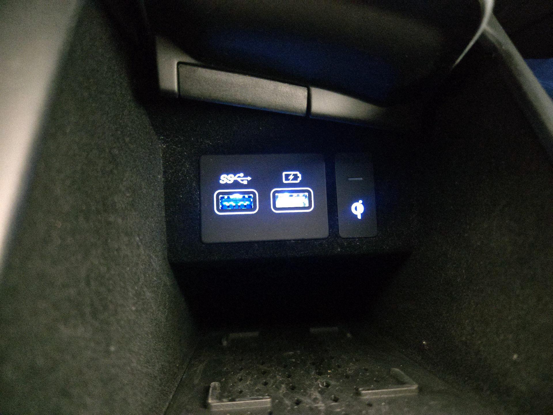 Thumbnail: 2023 Genesis GV70 - 19