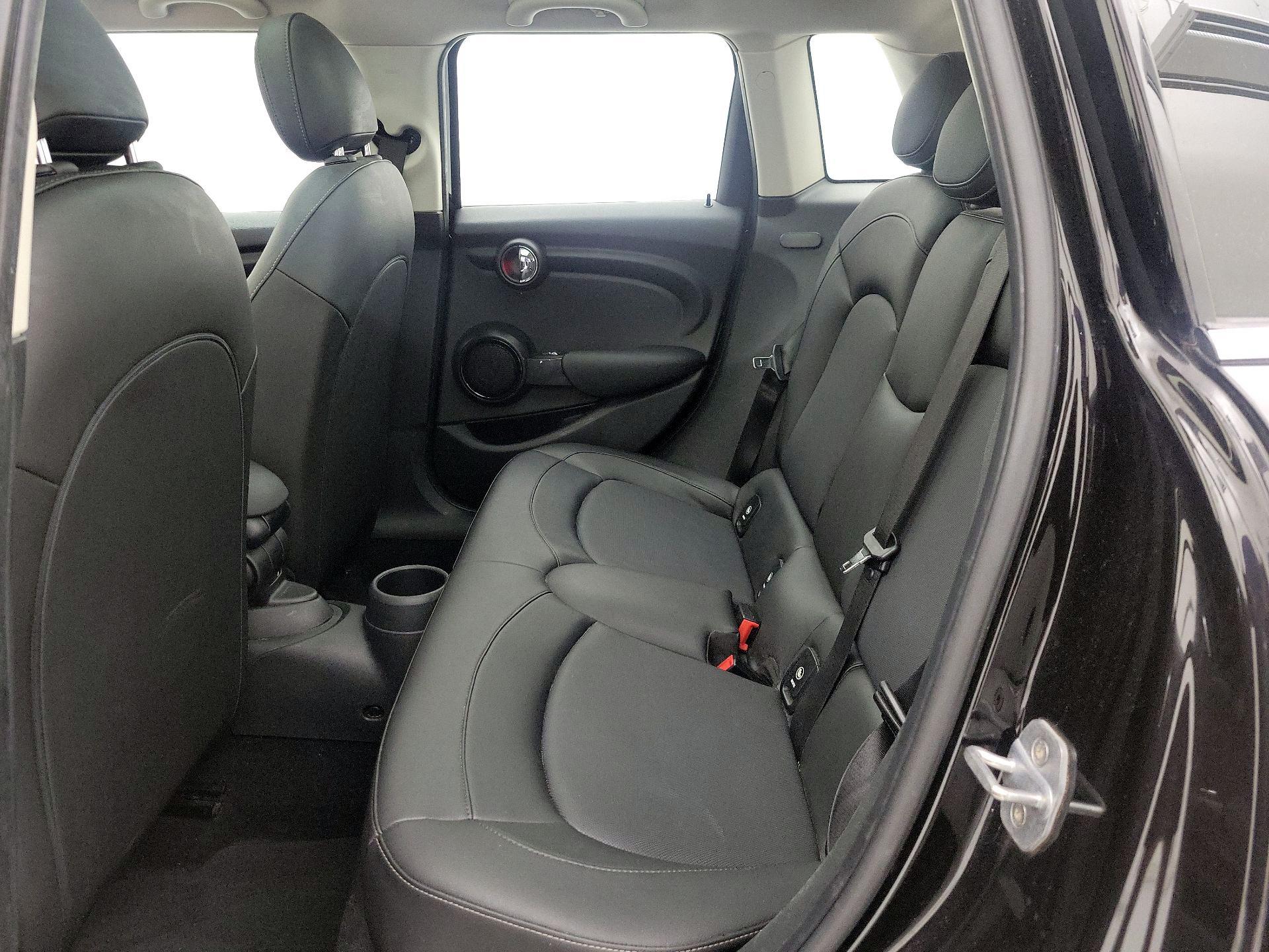 Thumbnail: 2020 MINI Cooper Hardtop - 20