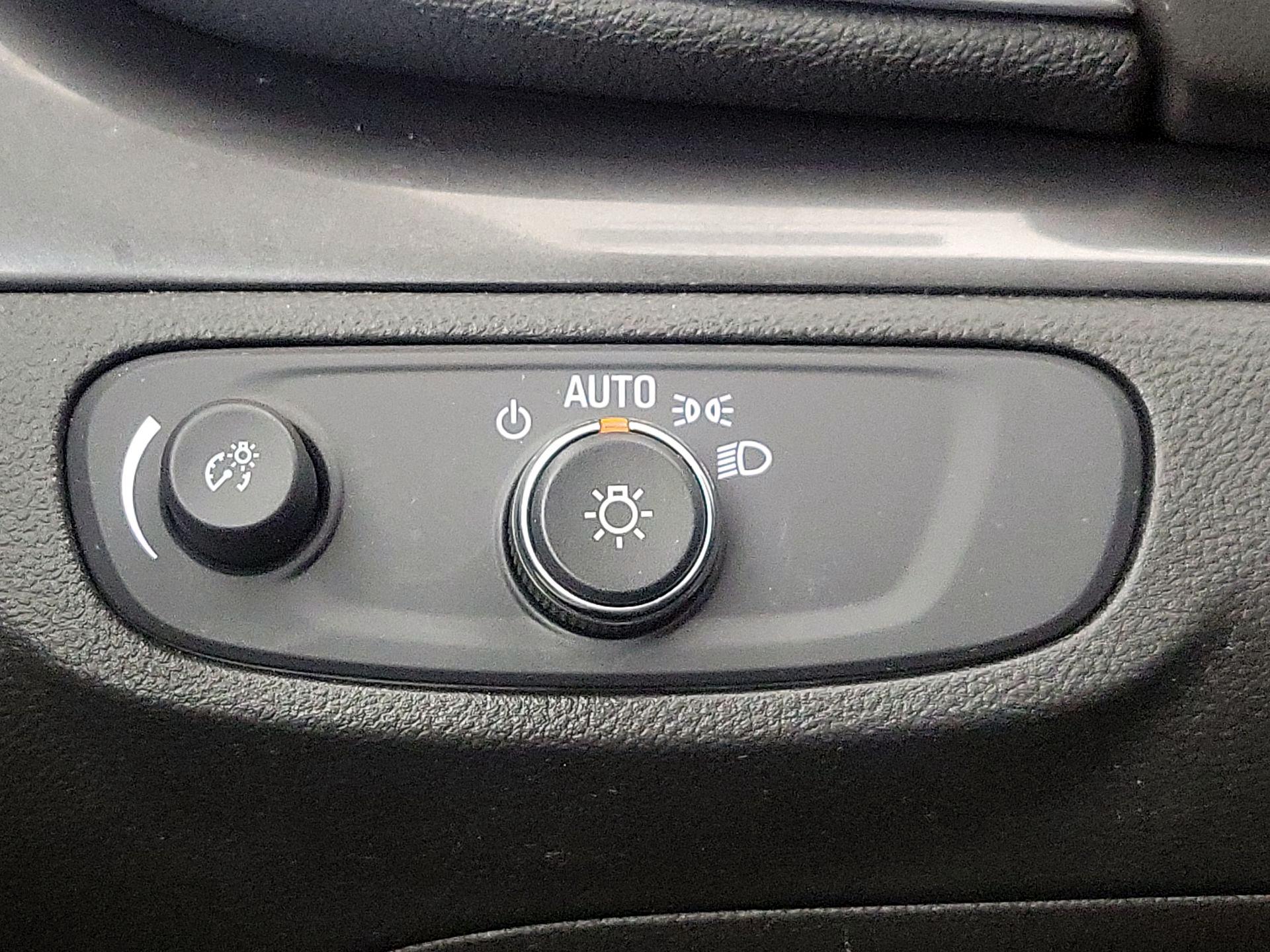 Thumbnail: 2021 Buick Encore - 13