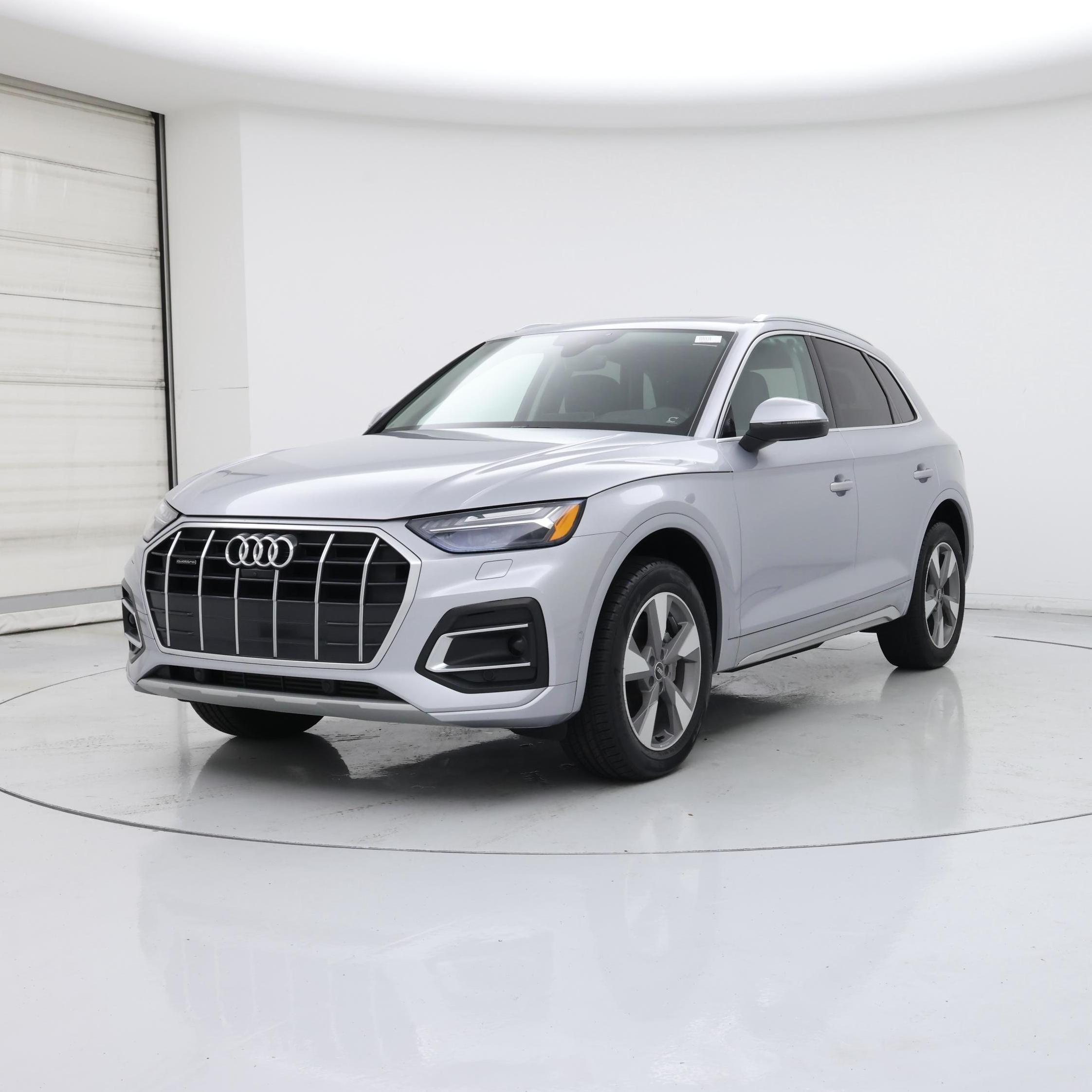 Thumbnail: 2023 Audi Q5 - 4