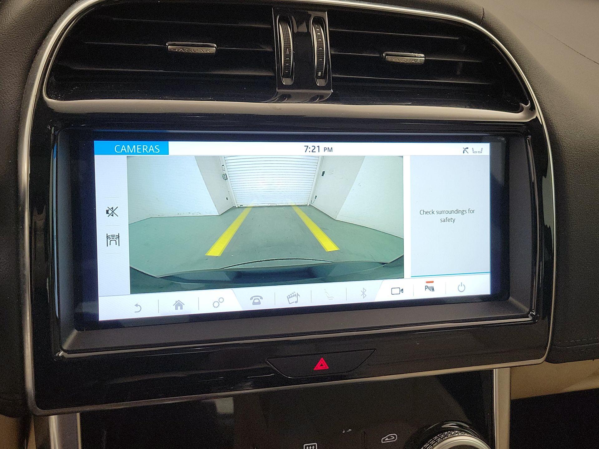 Thumbnail: 2020 Jaguar XE - 14