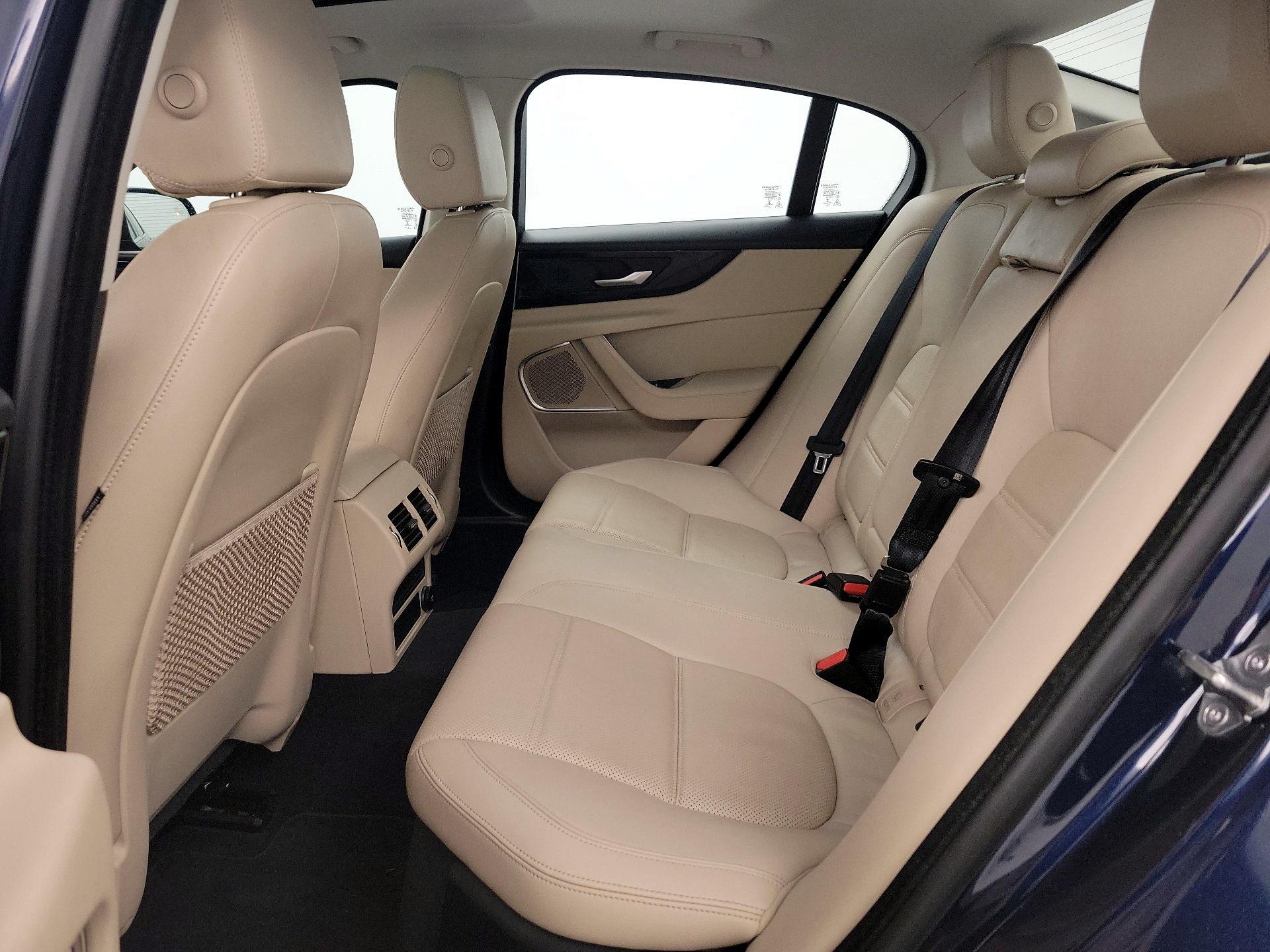 Thumbnail: 2020 Jaguar XE - 20