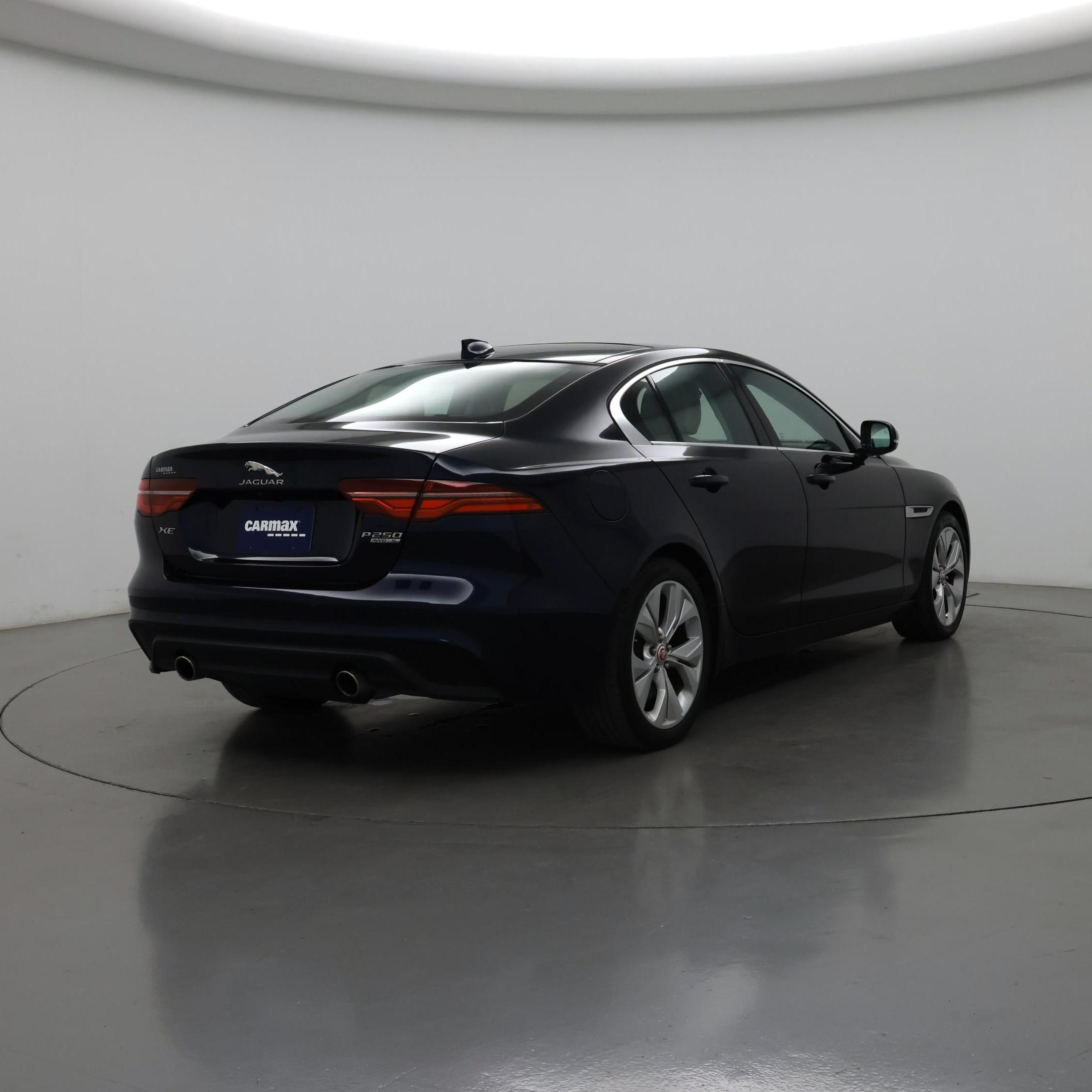 Thumbnail: 2020 Jaguar XE - 8