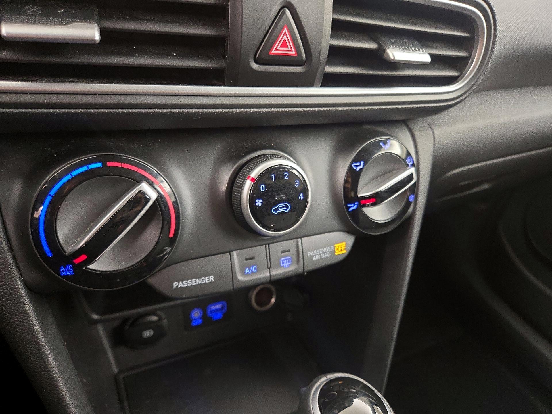 Thumbnail: 2020 Hyundai Kona - 16