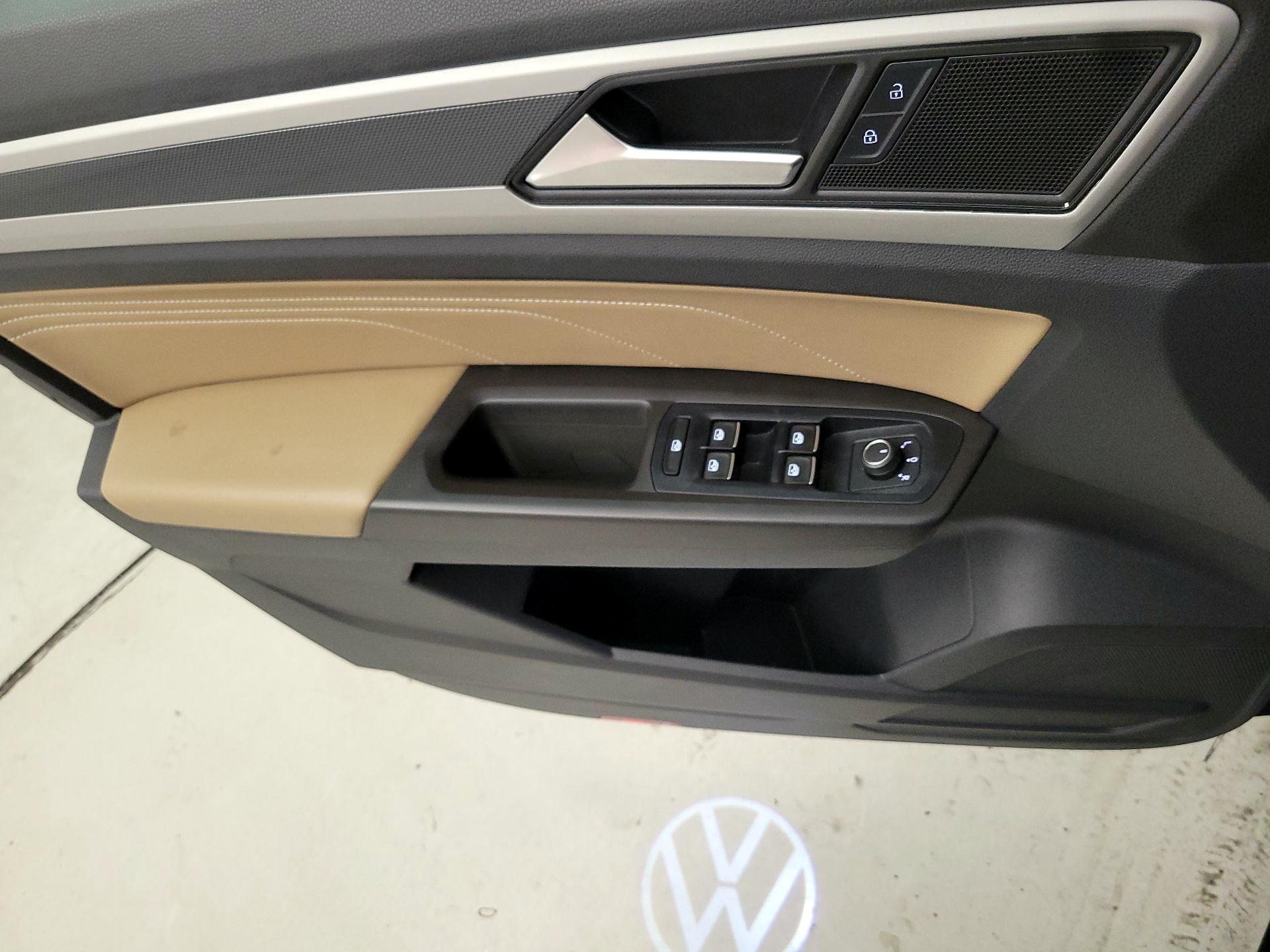 Thumbnail: 2022 Volkswagen Atlas - 12