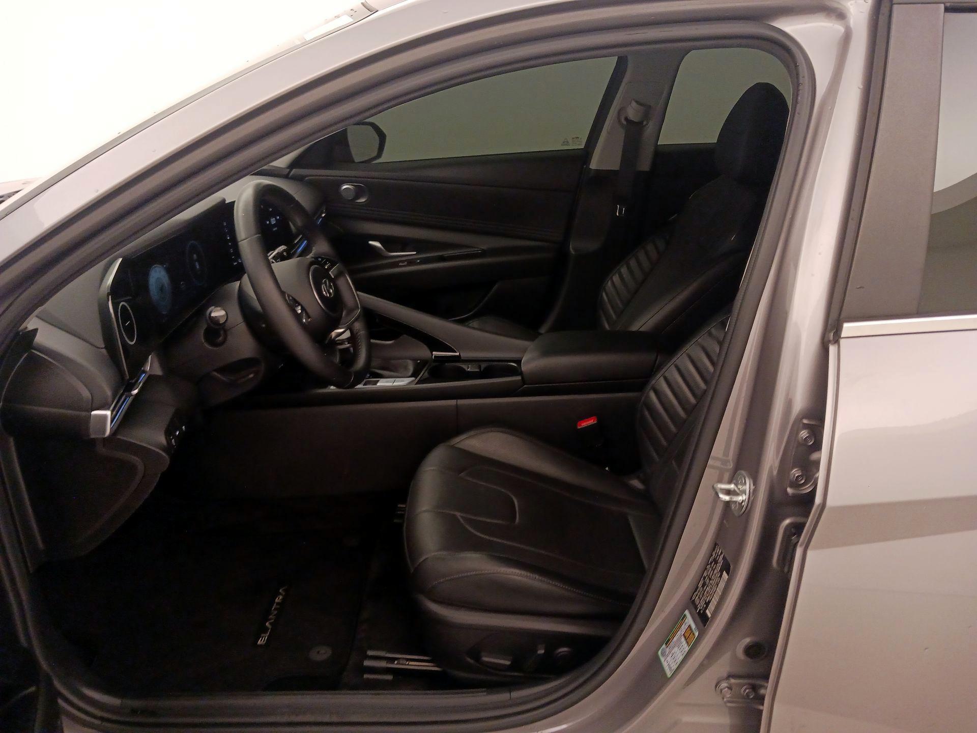 Thumbnail: 2023 Hyundai Elantra - 11