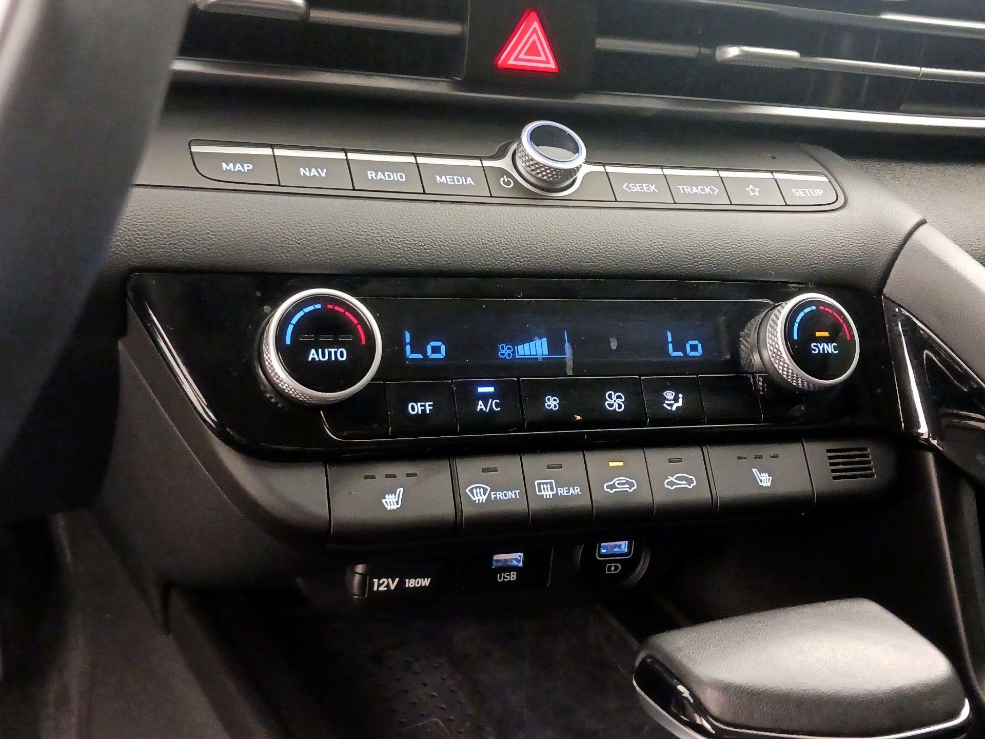Thumbnail: 2023 Hyundai Elantra - 17