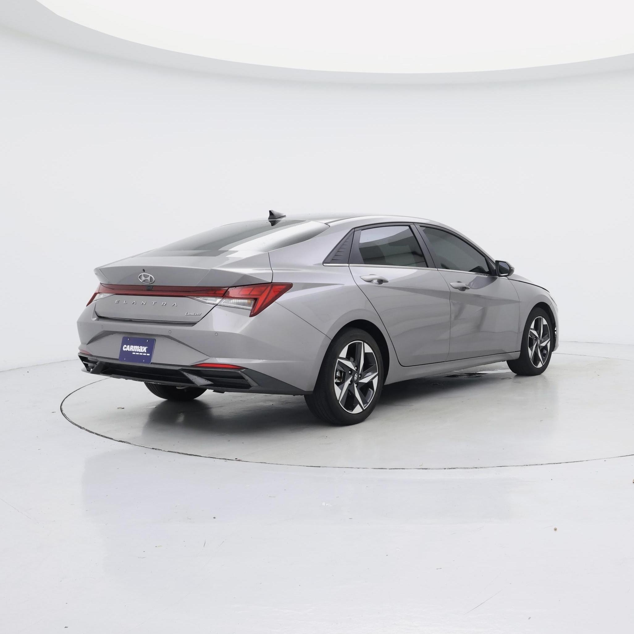 Thumbnail: 2023 Hyundai Elantra - 8