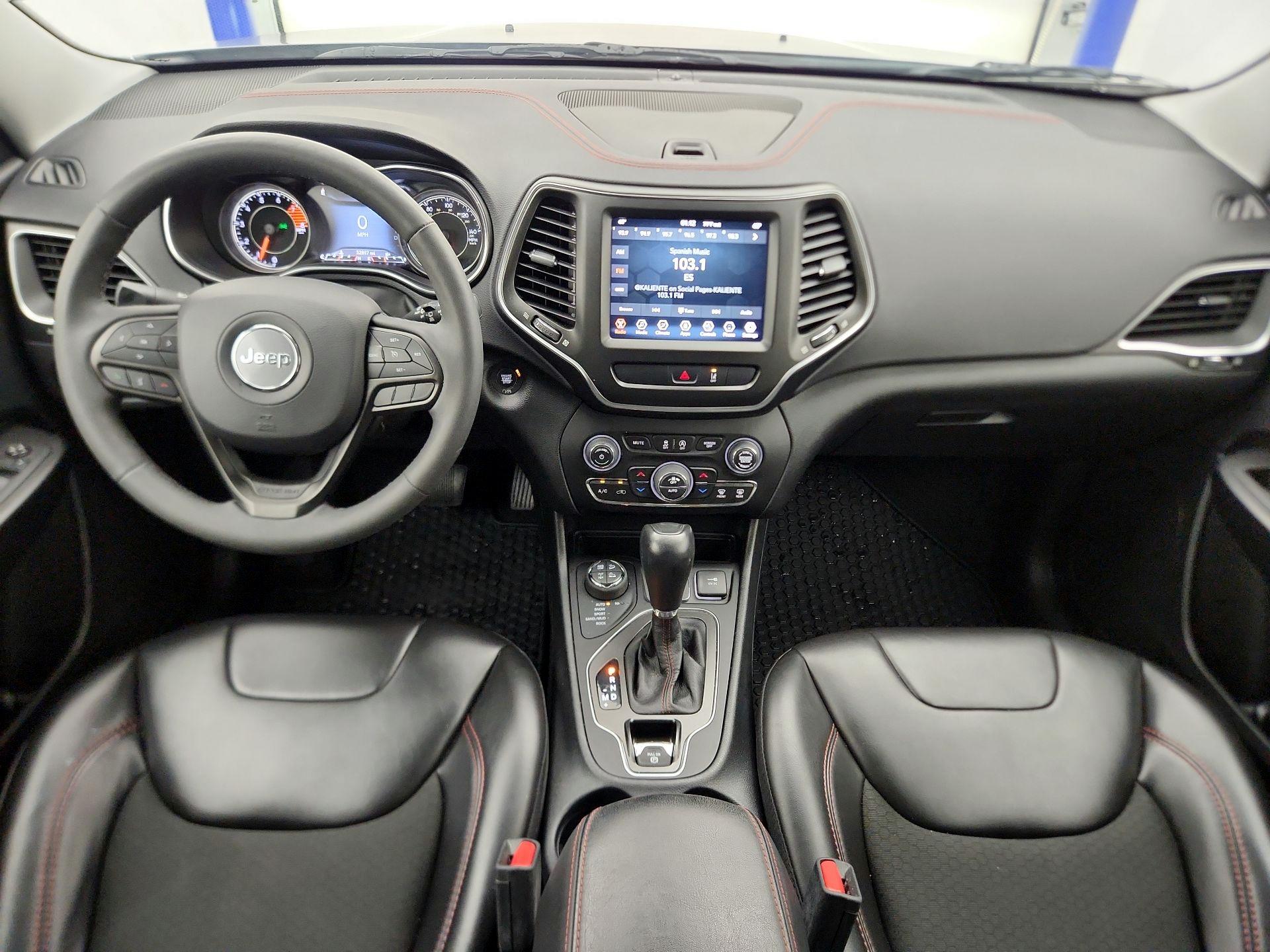 Thumbnail: 2022 Jeep Cherokee - 9