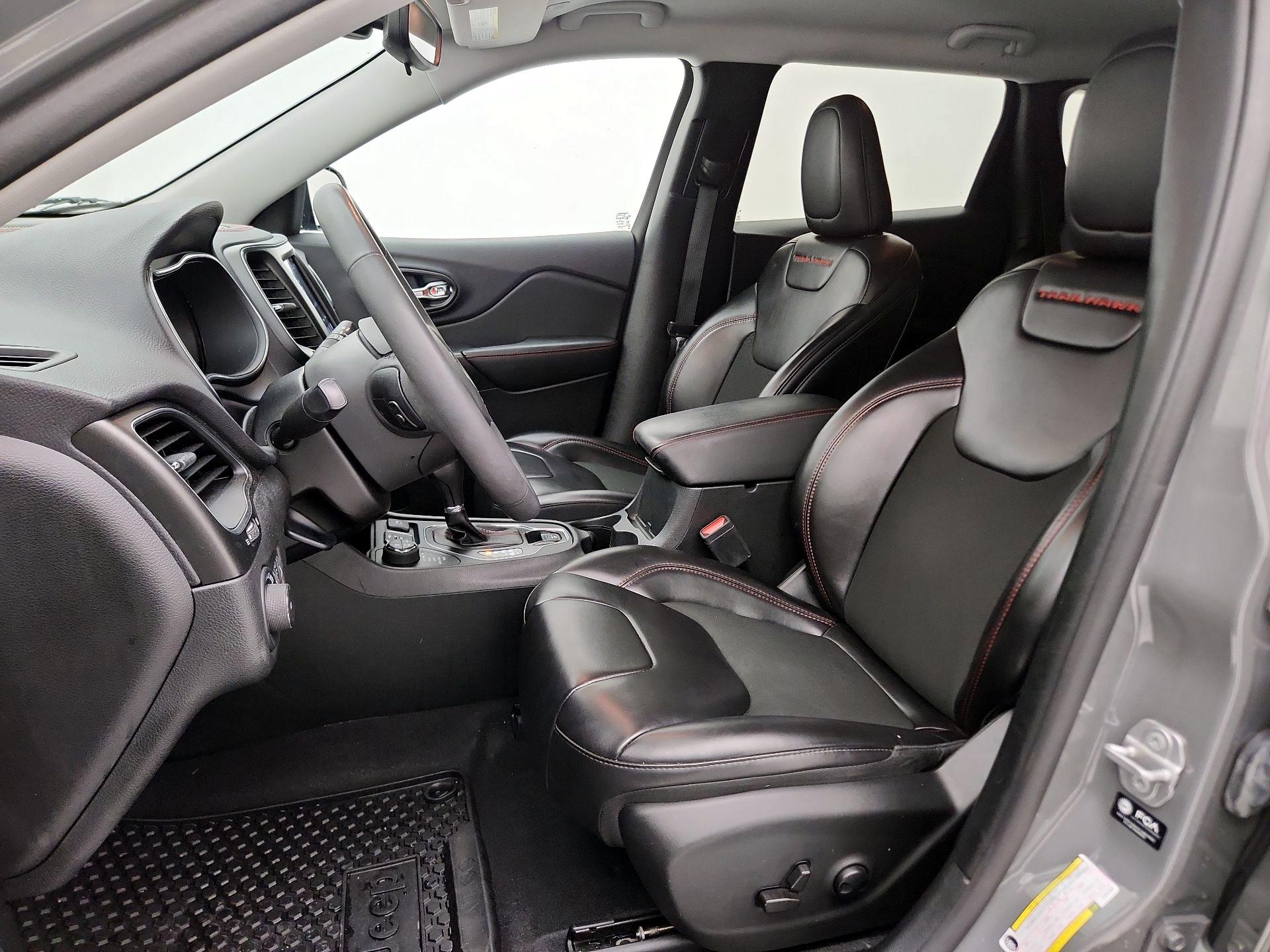 Thumbnail: 2022 Jeep Cherokee - 11