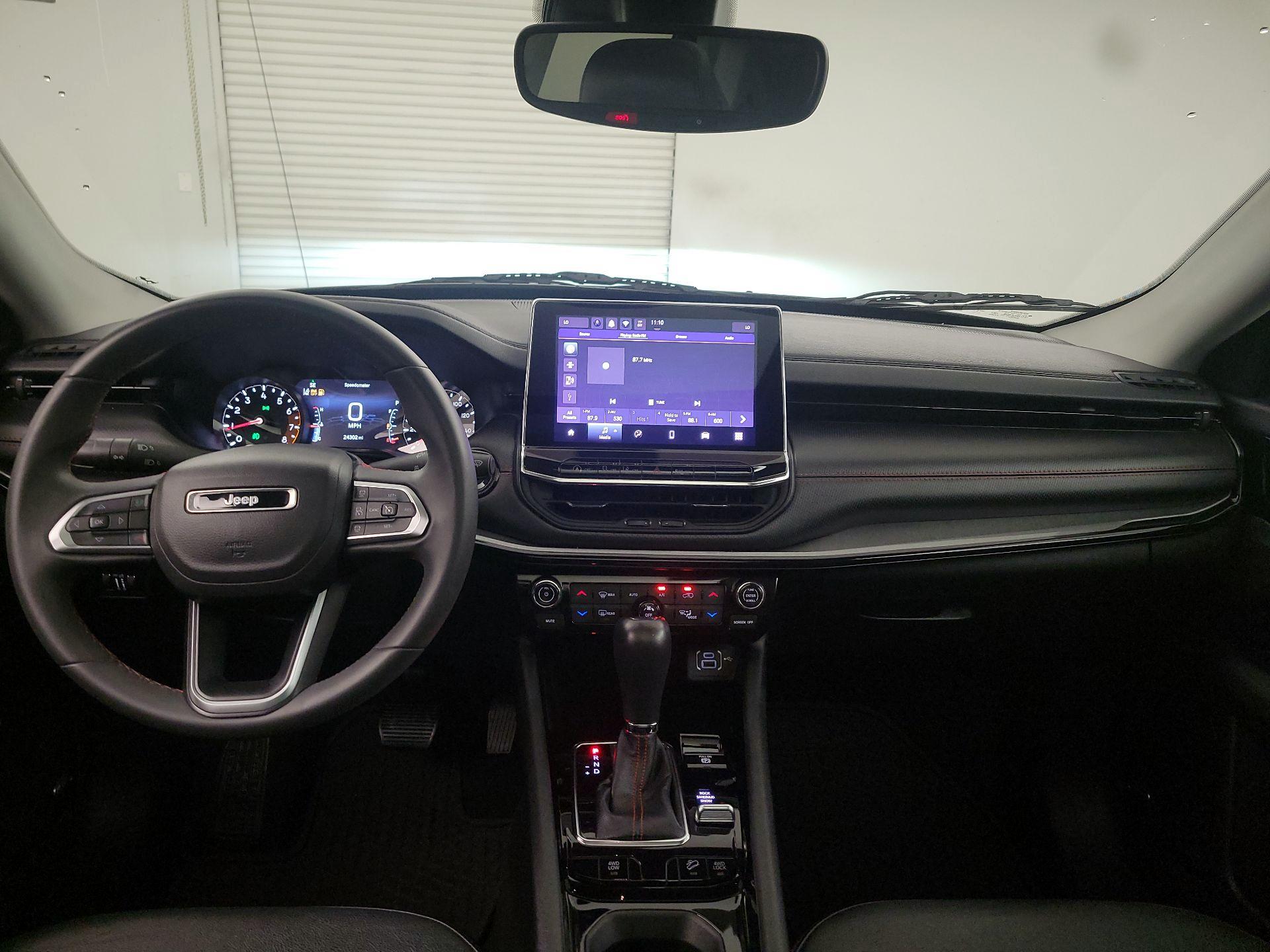 Thumbnail: 2022 Jeep Compass - 9