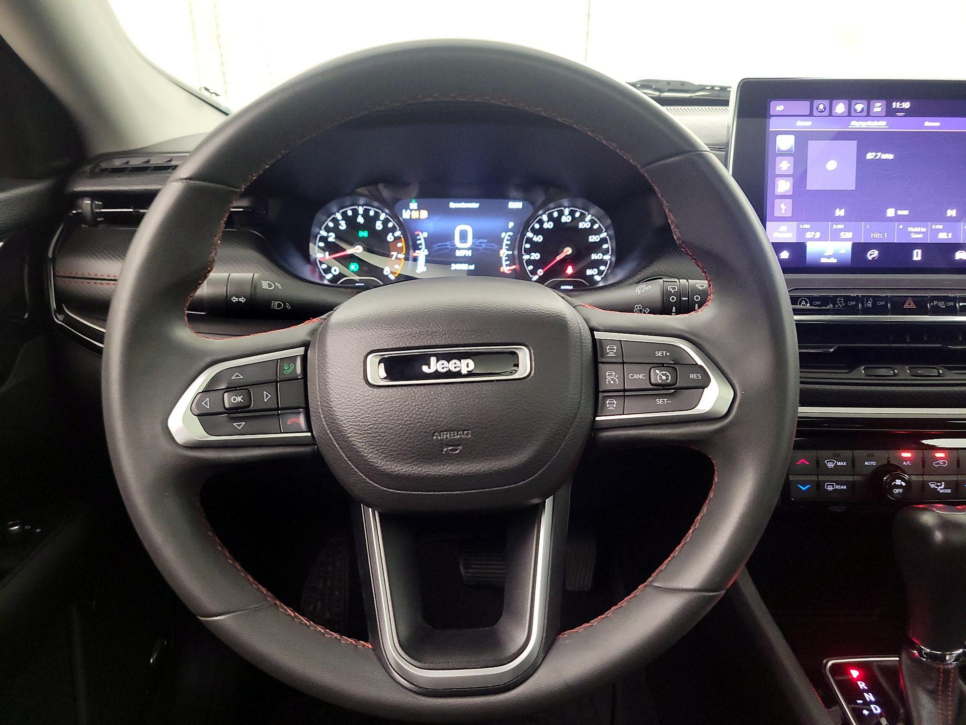 Thumbnail: 2022 Jeep Compass - 10
