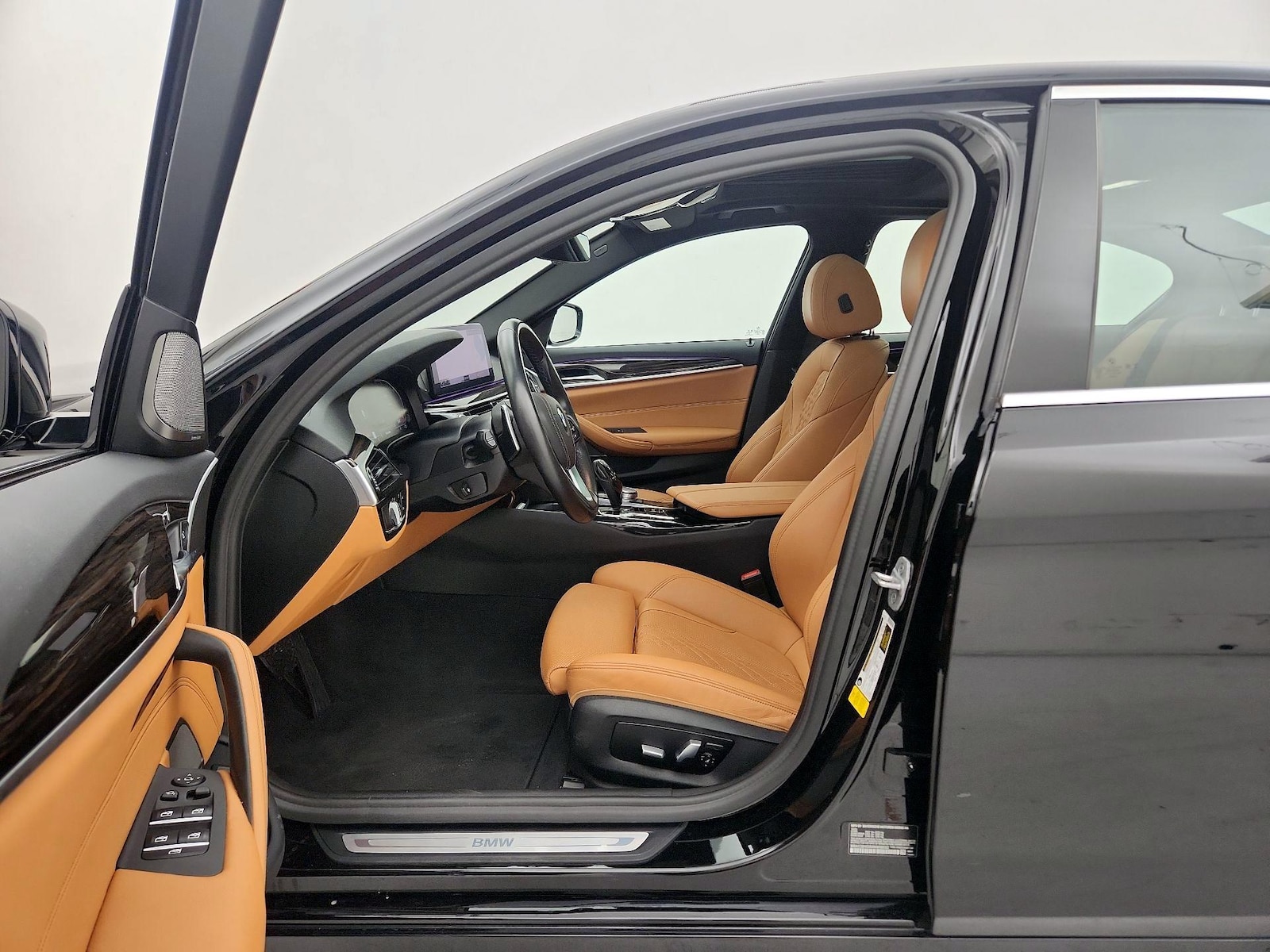 2021 BMW 5 Series 530i - Photo 12