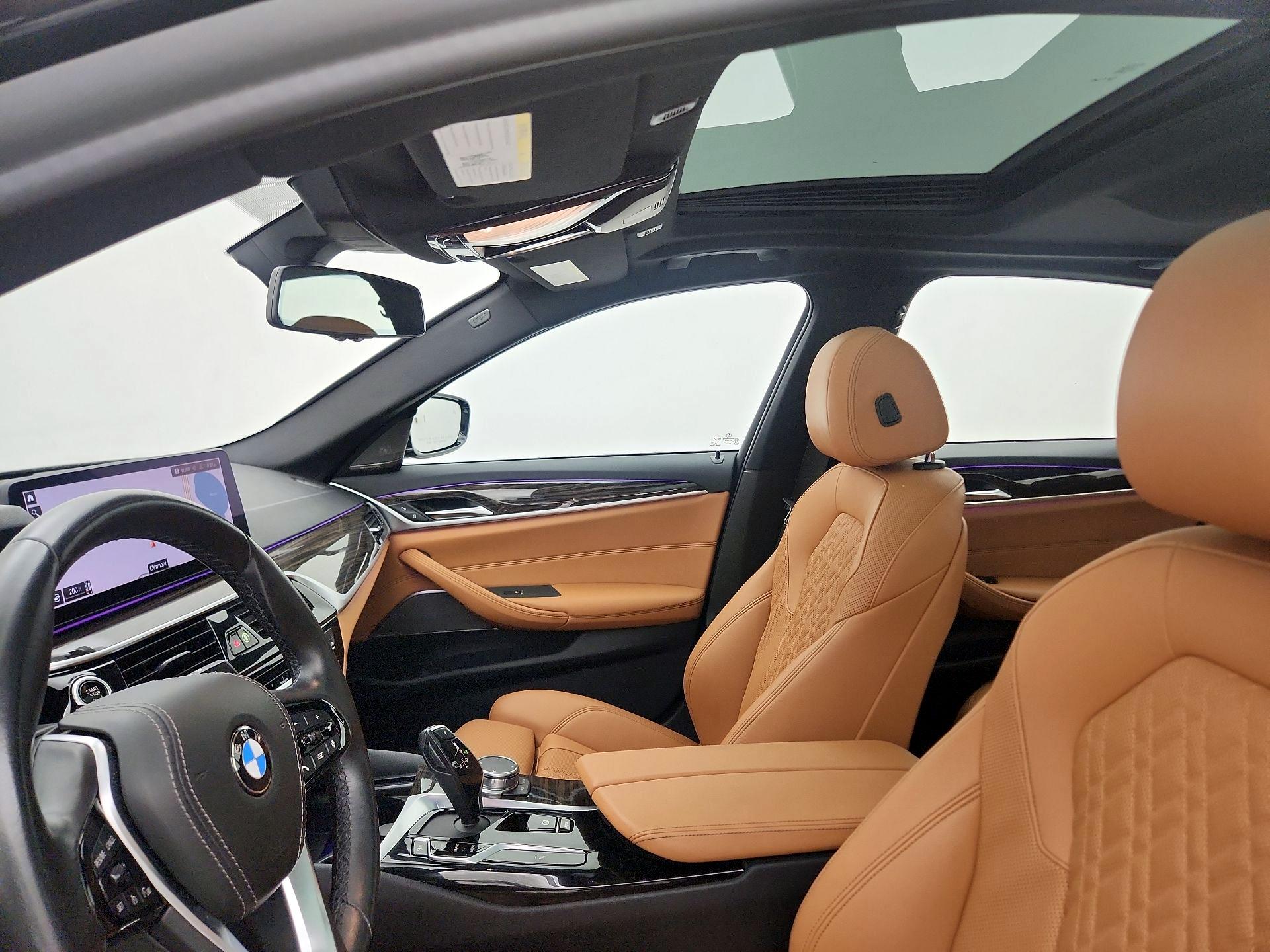 Thumbnail: 2021 BMW 5 Series - 20
