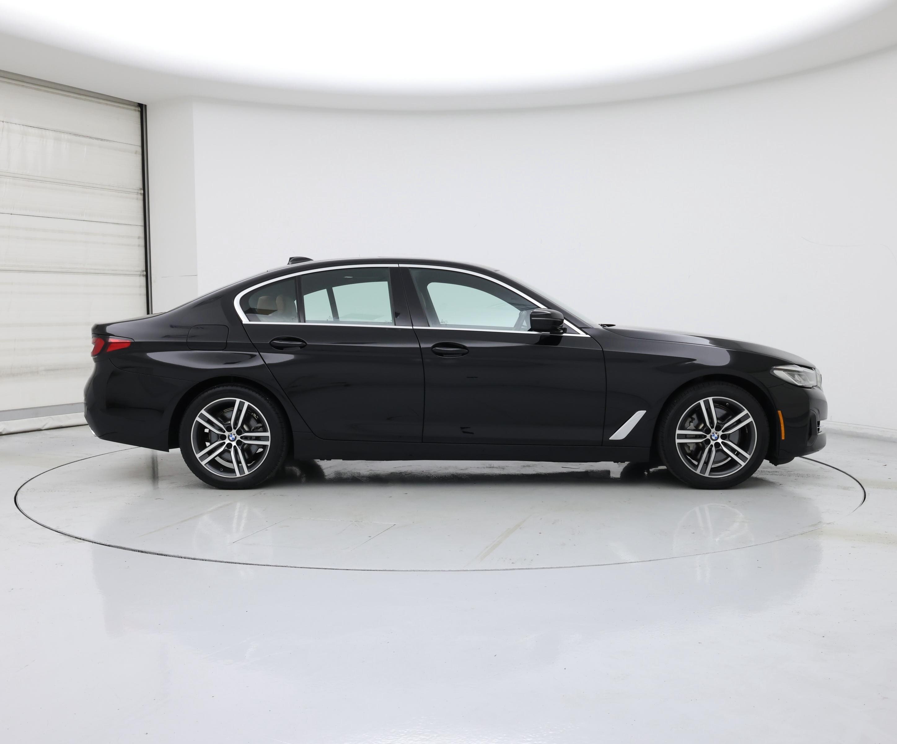 Thumbnail: 2021 BMW 5 Series - 7