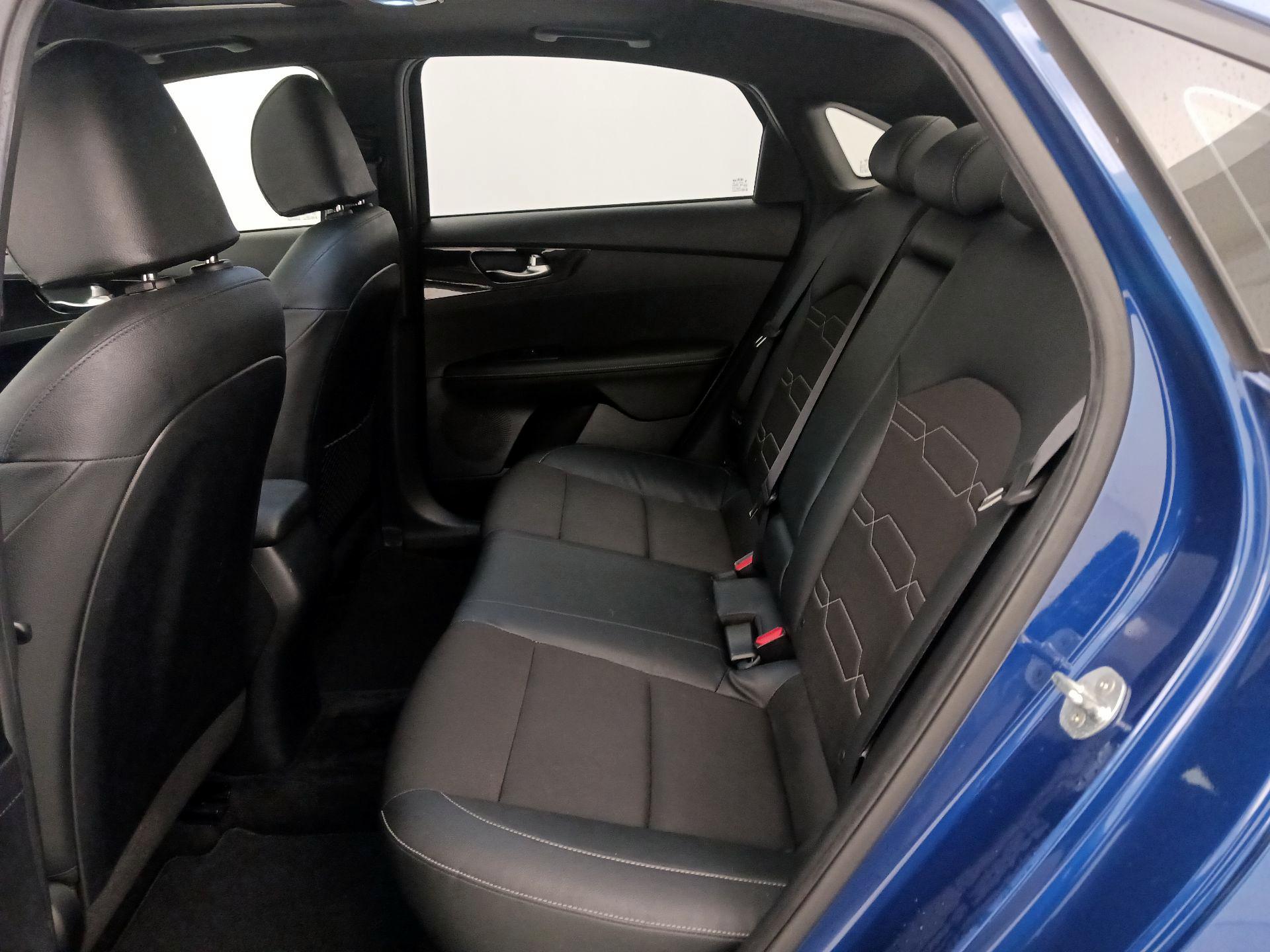 Thumbnail: 2020 Kia Forte - 20