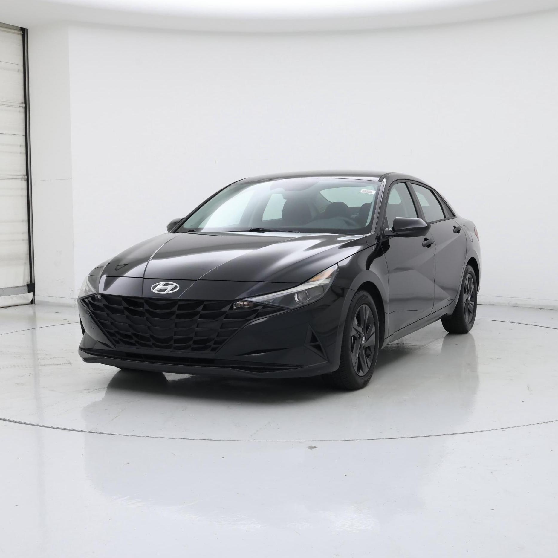 Thumbnail: 2021 Hyundai Elantra - 4