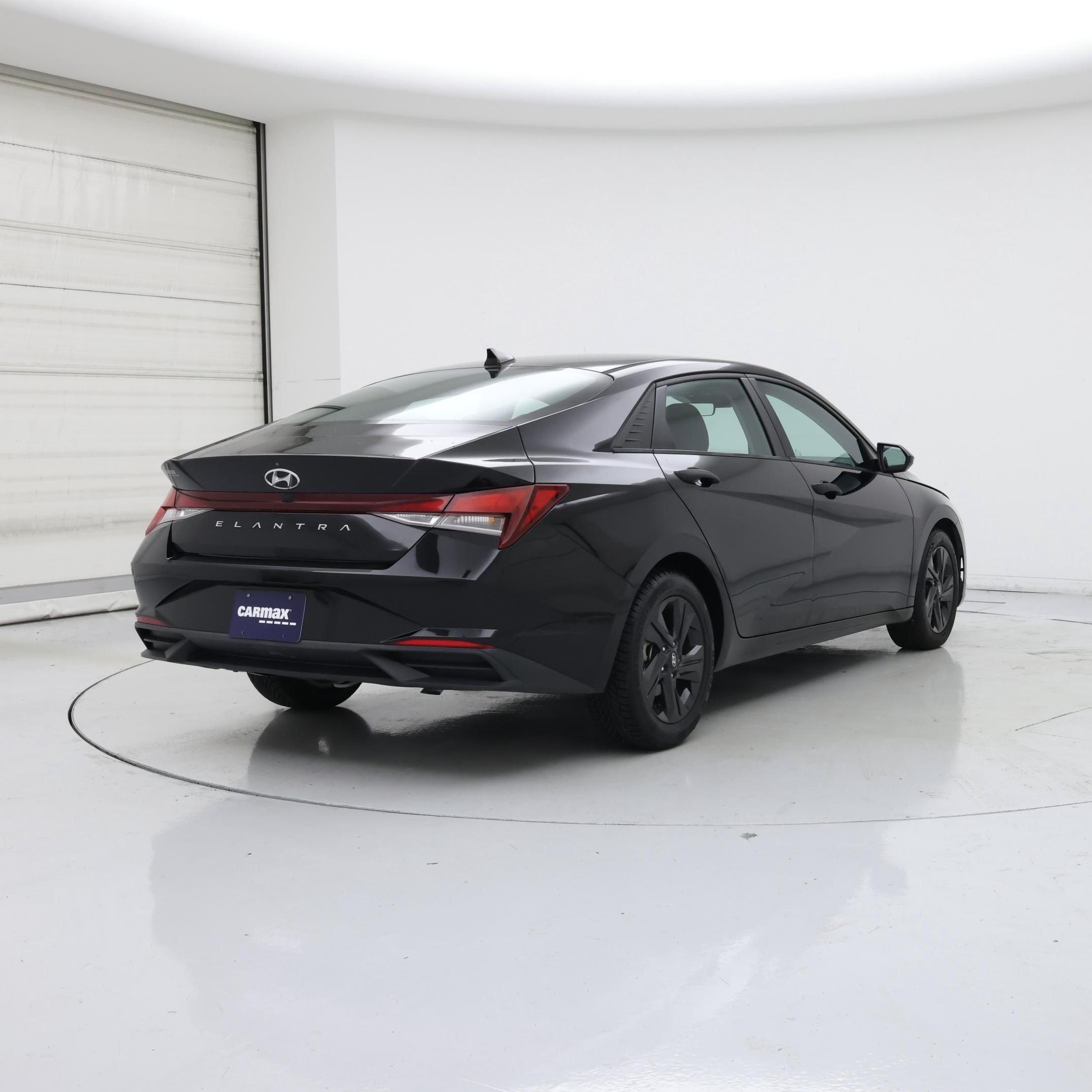 Thumbnail: 2021 Hyundai Elantra - 8