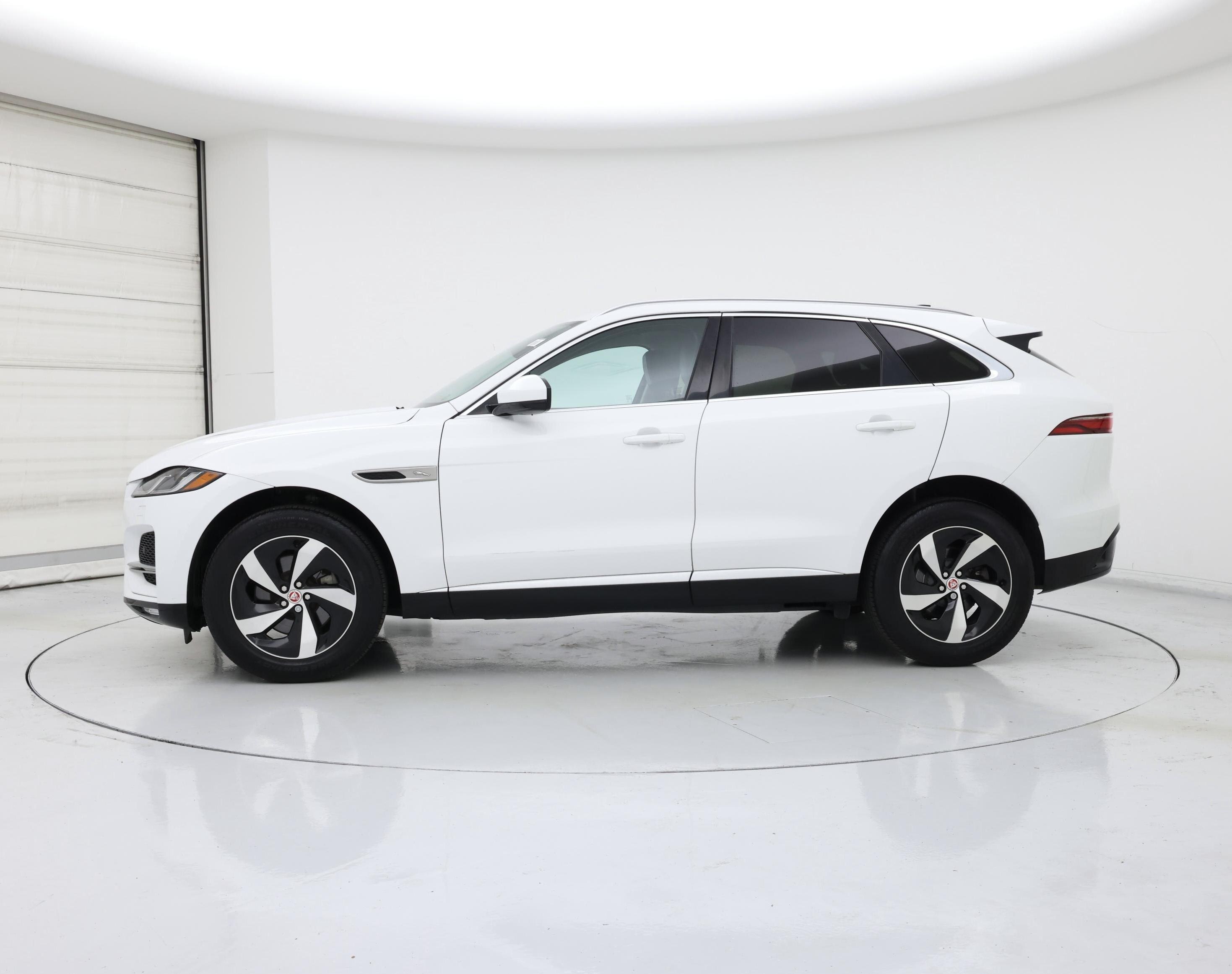 Thumbnail: 2022 Jaguar F-Pace - 3