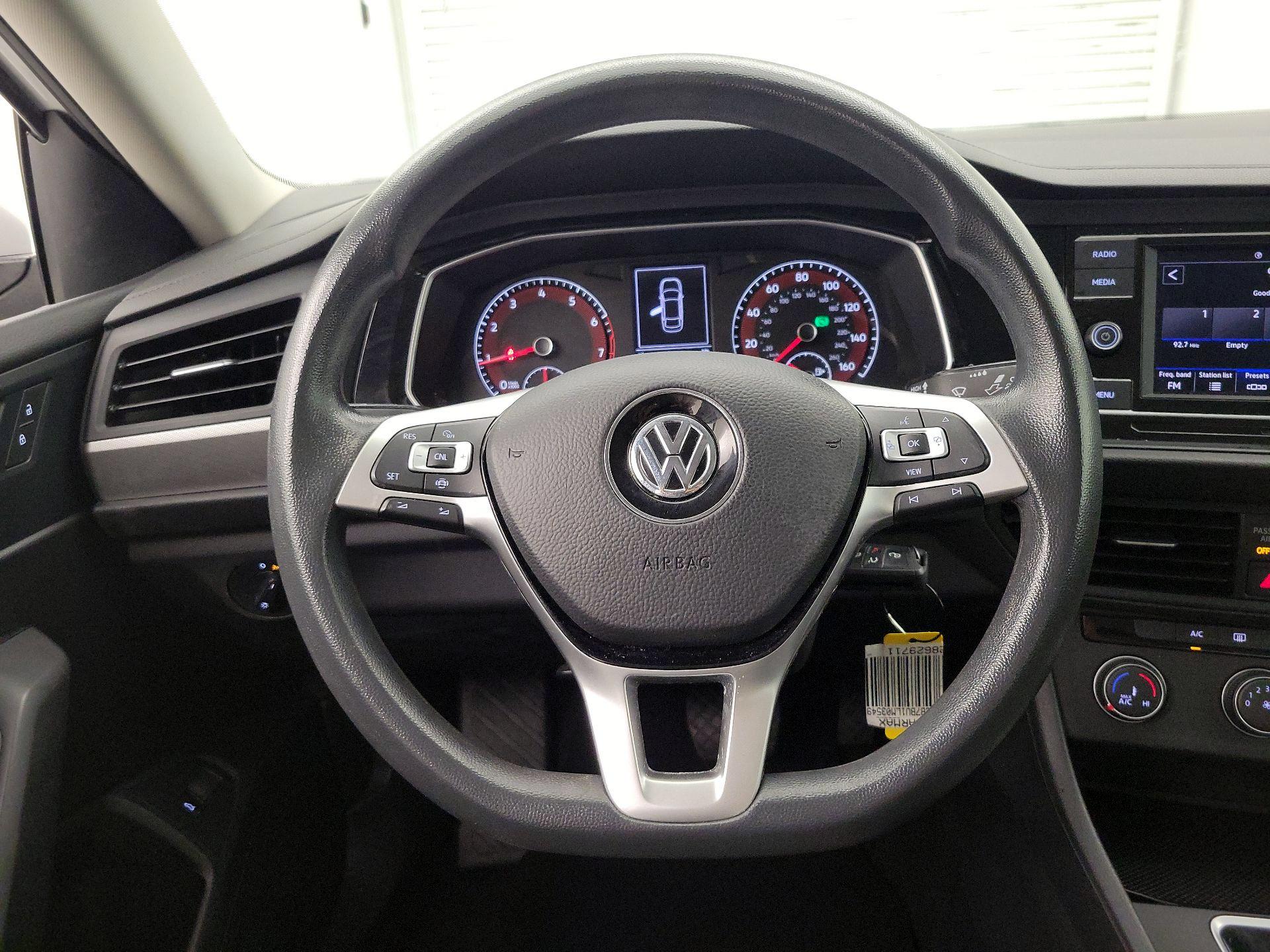 Thumbnail: 2020 Volkswagen Jetta - 10