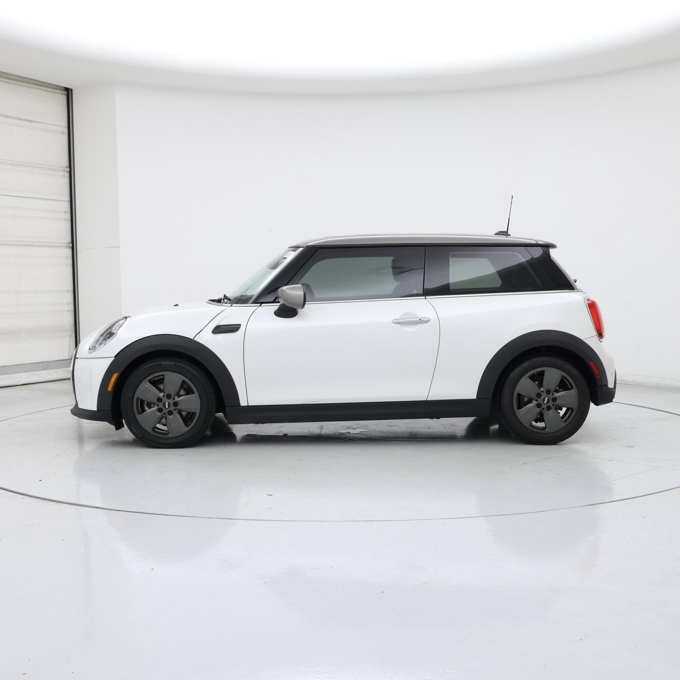 Thumbnail: 2024 MINI Cooper Hardtop - 3