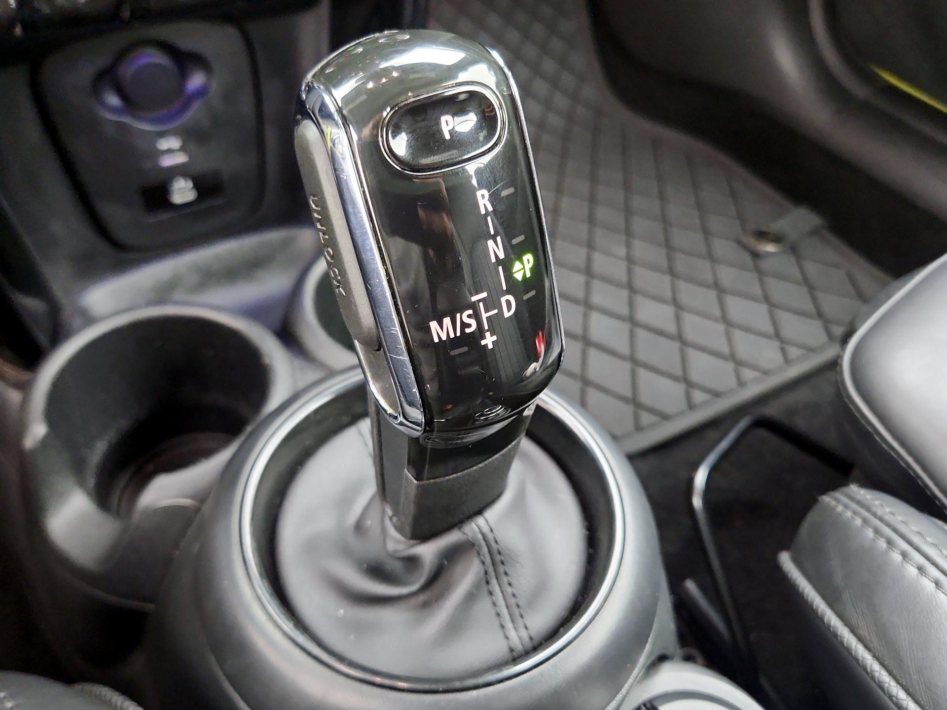 Thumbnail: 2023 MINI Cooper - 18