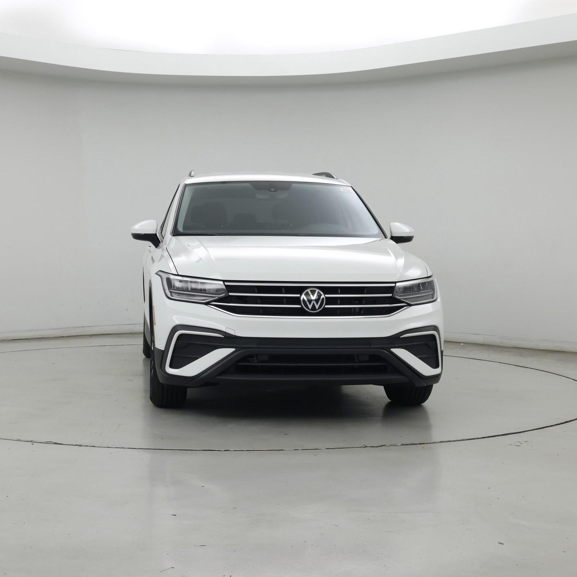 Thumbnail: 2023 Volkswagen Tiguan - 5