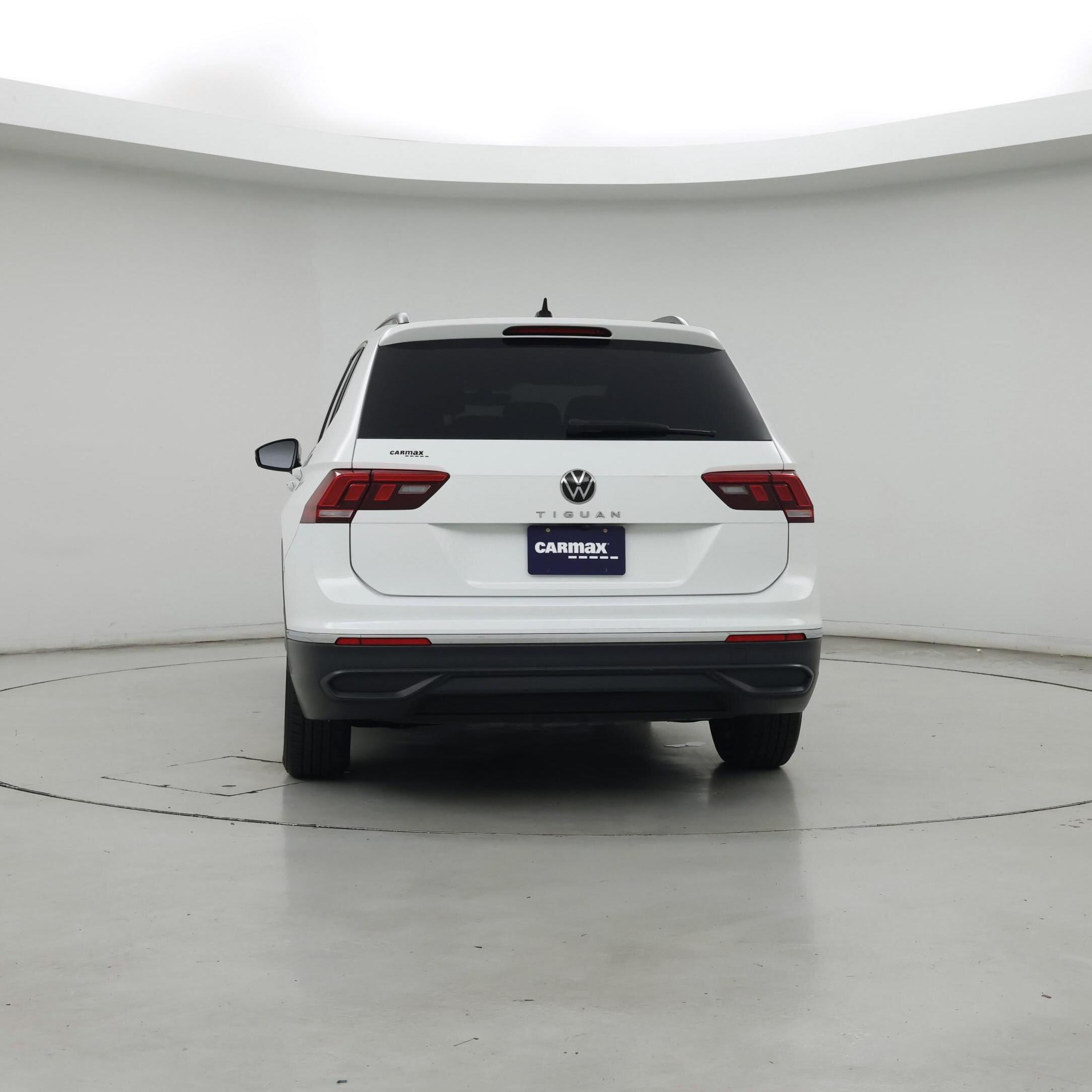 Thumbnail: 2023 Volkswagen Tiguan - 6