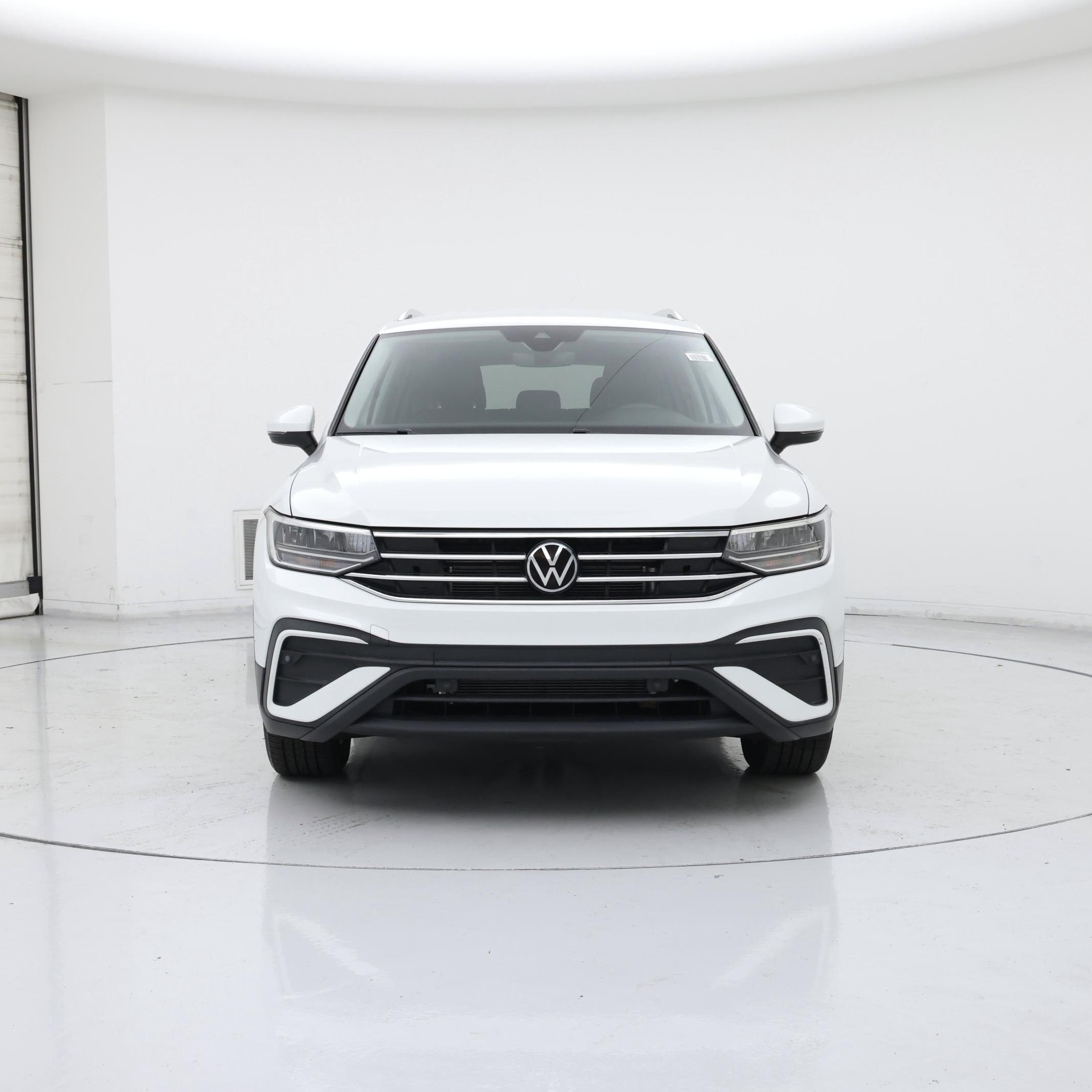 Thumbnail: 2023 Volkswagen Tiguan - 5