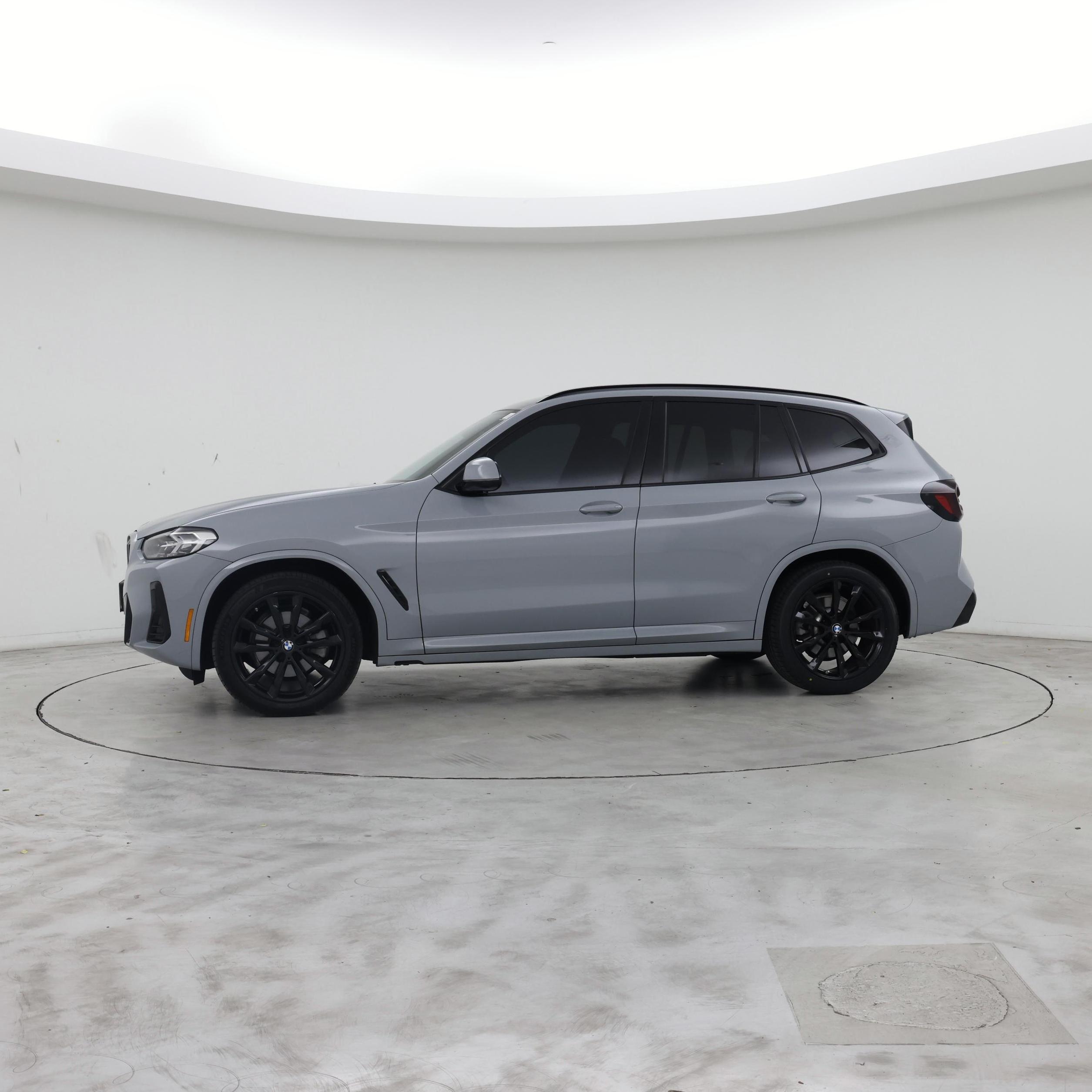 Thumbnail: 2023 BMW X3 - 3