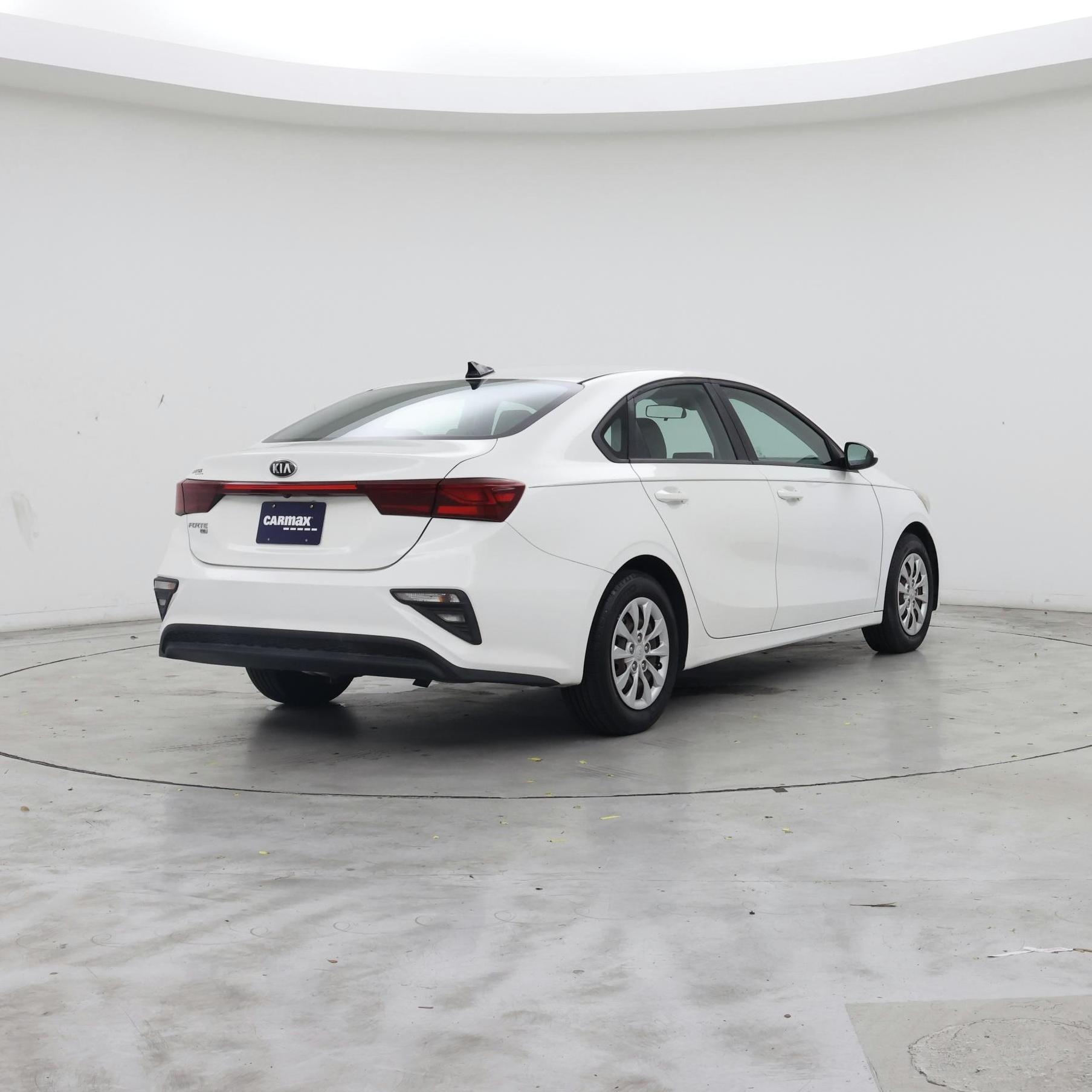 Thumbnail: 2019 Kia Forte - 8