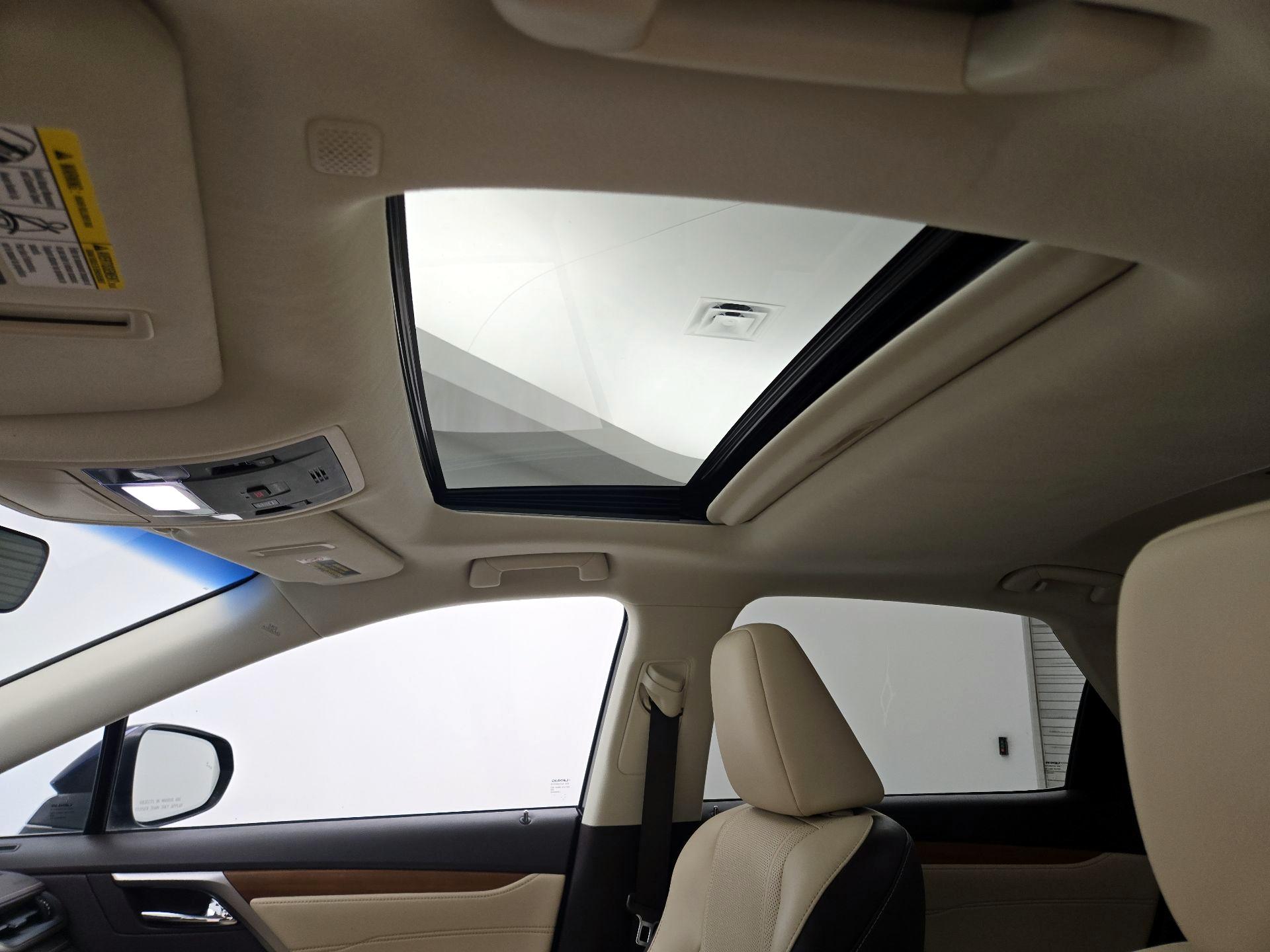 Thumbnail: 2019 Lexus RX - 20