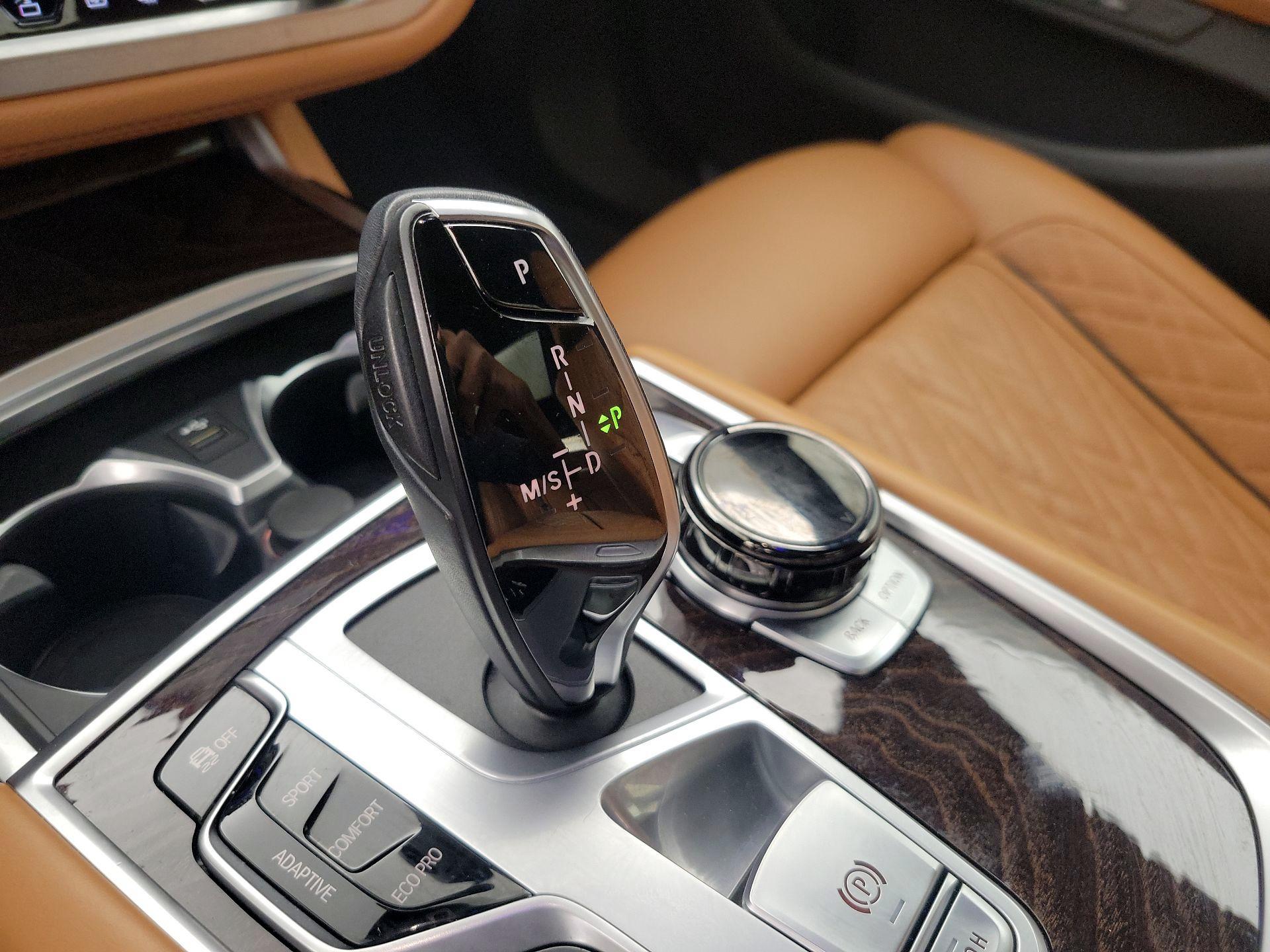 Thumbnail: 2020 BMW 7 Series - 18
