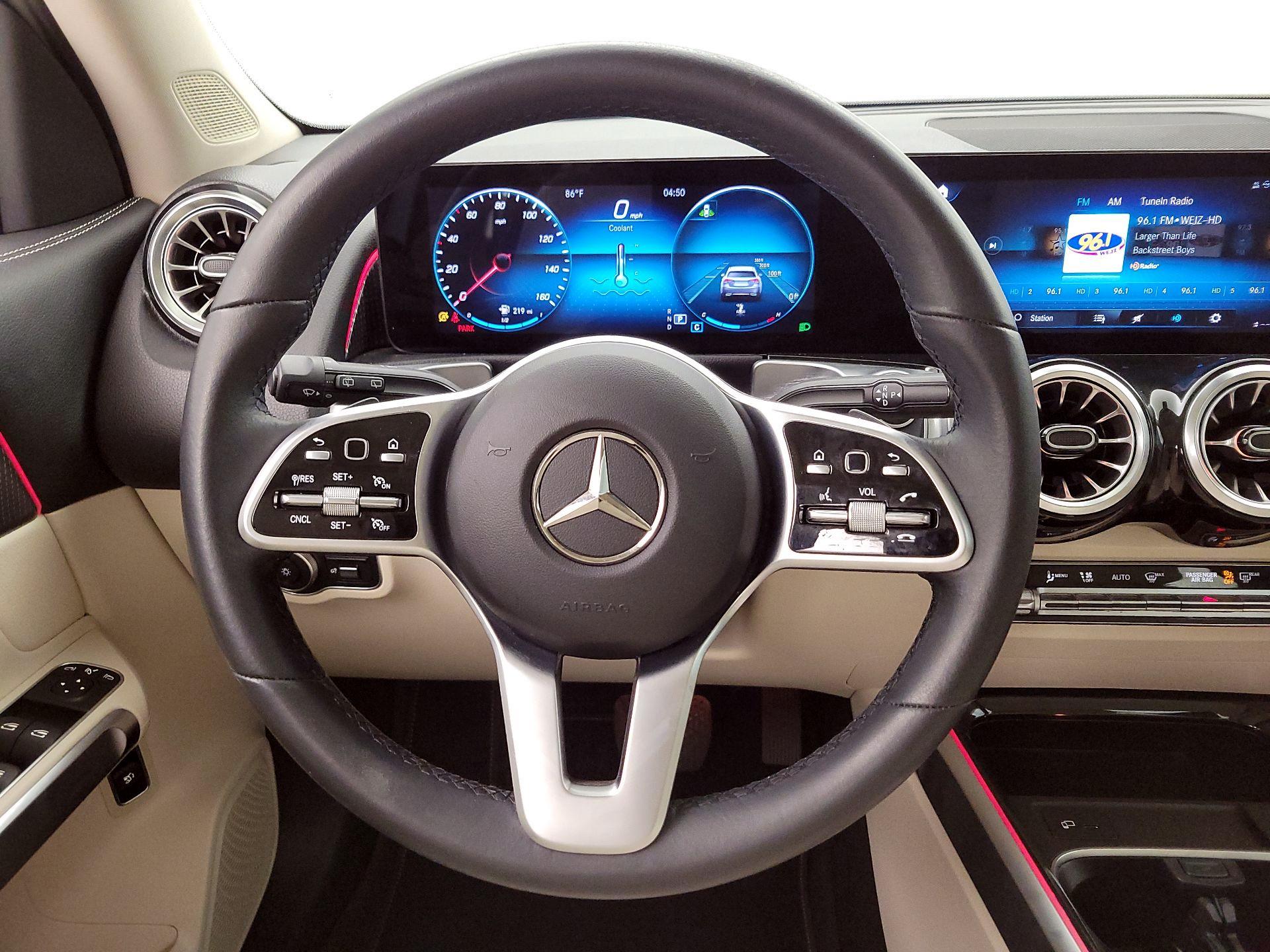 Thumbnail: 2022 Mercedes-Benz GLB - 10
