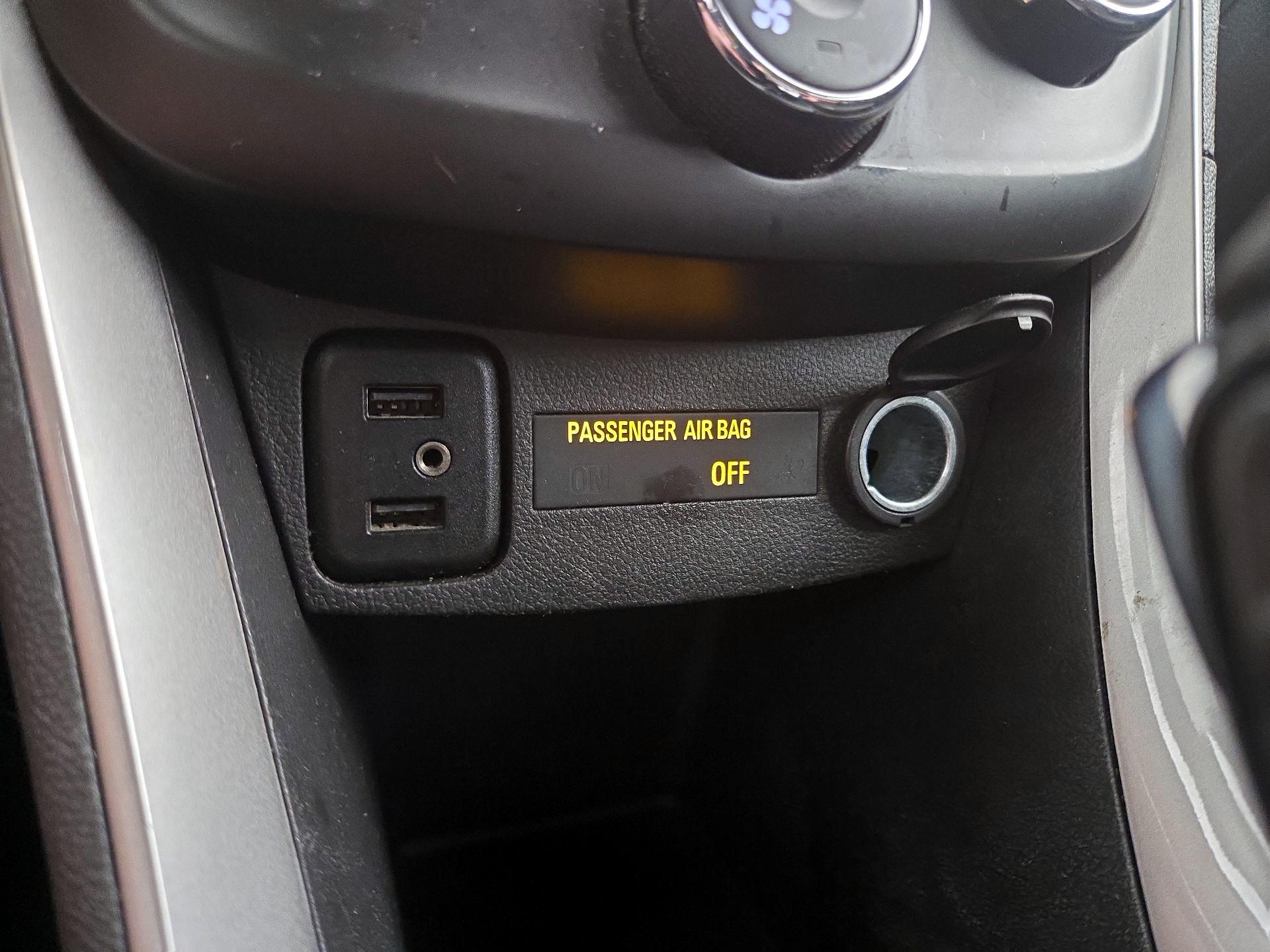 Thumbnail: 2021 Chevrolet Trax - 18