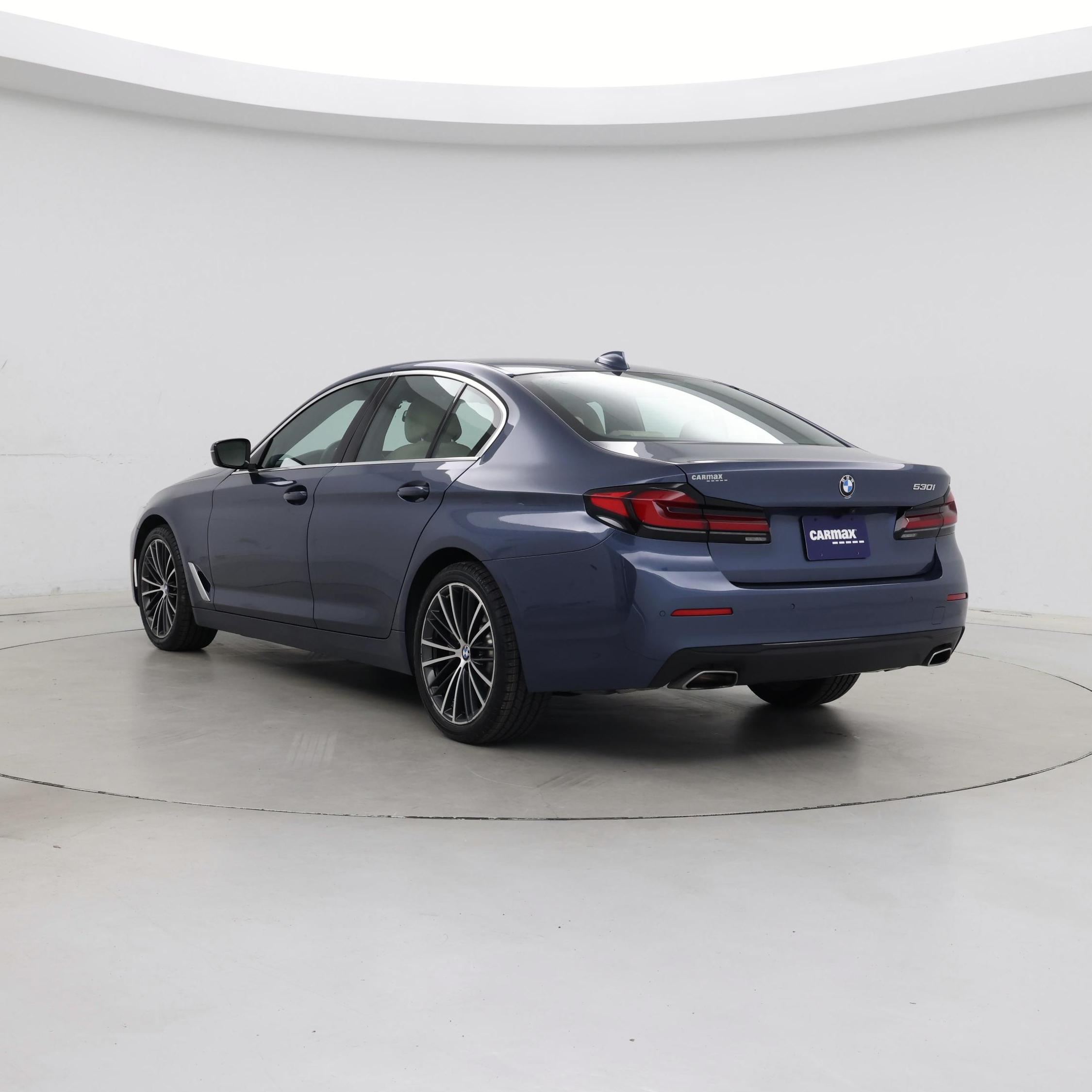 Thumbnail: 2023 BMW 5 Series - 2