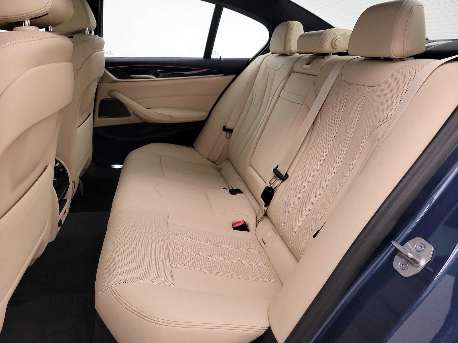 2023 BMW 5 Series 530i - Photo 22