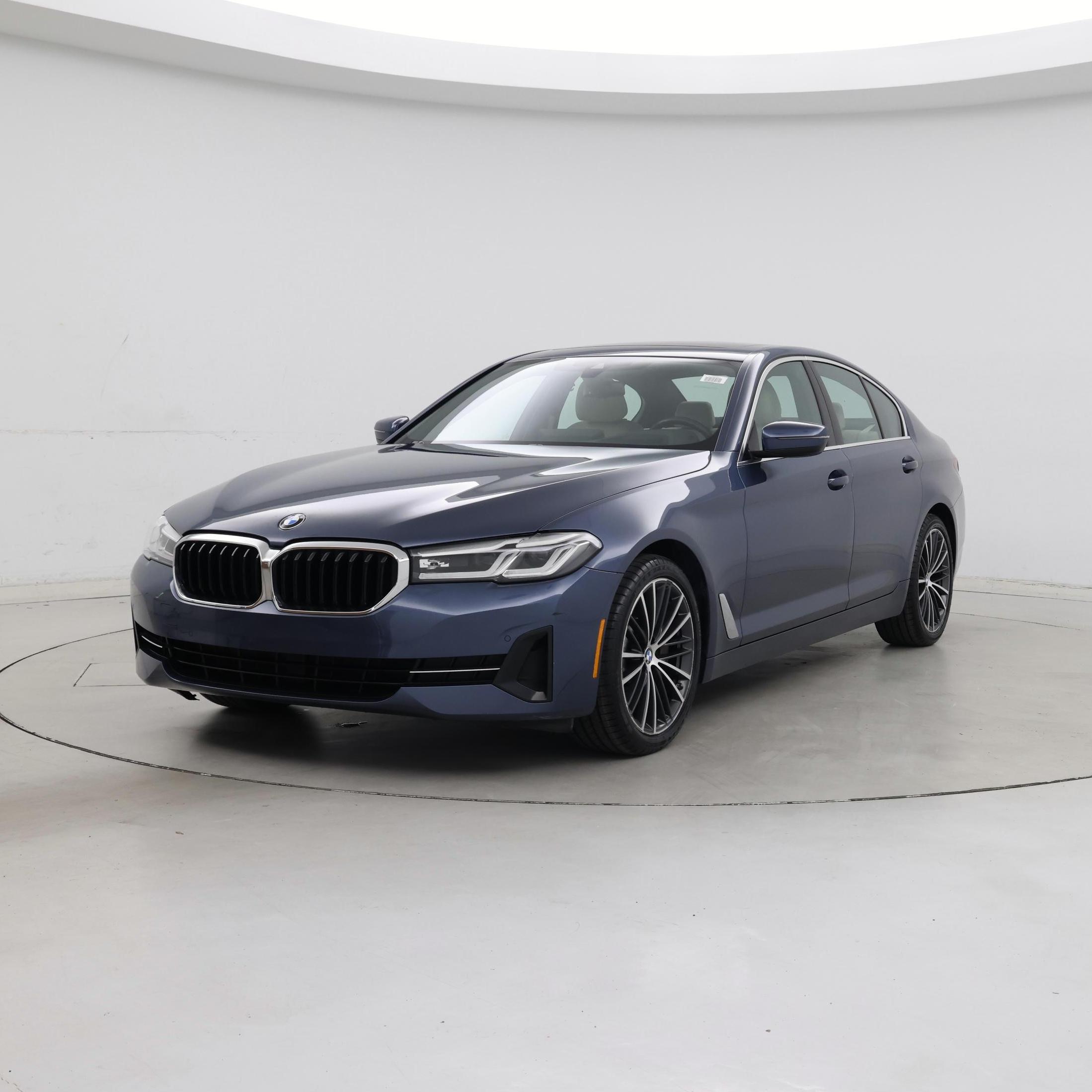 Thumbnail: 2023 BMW 5 Series - 4