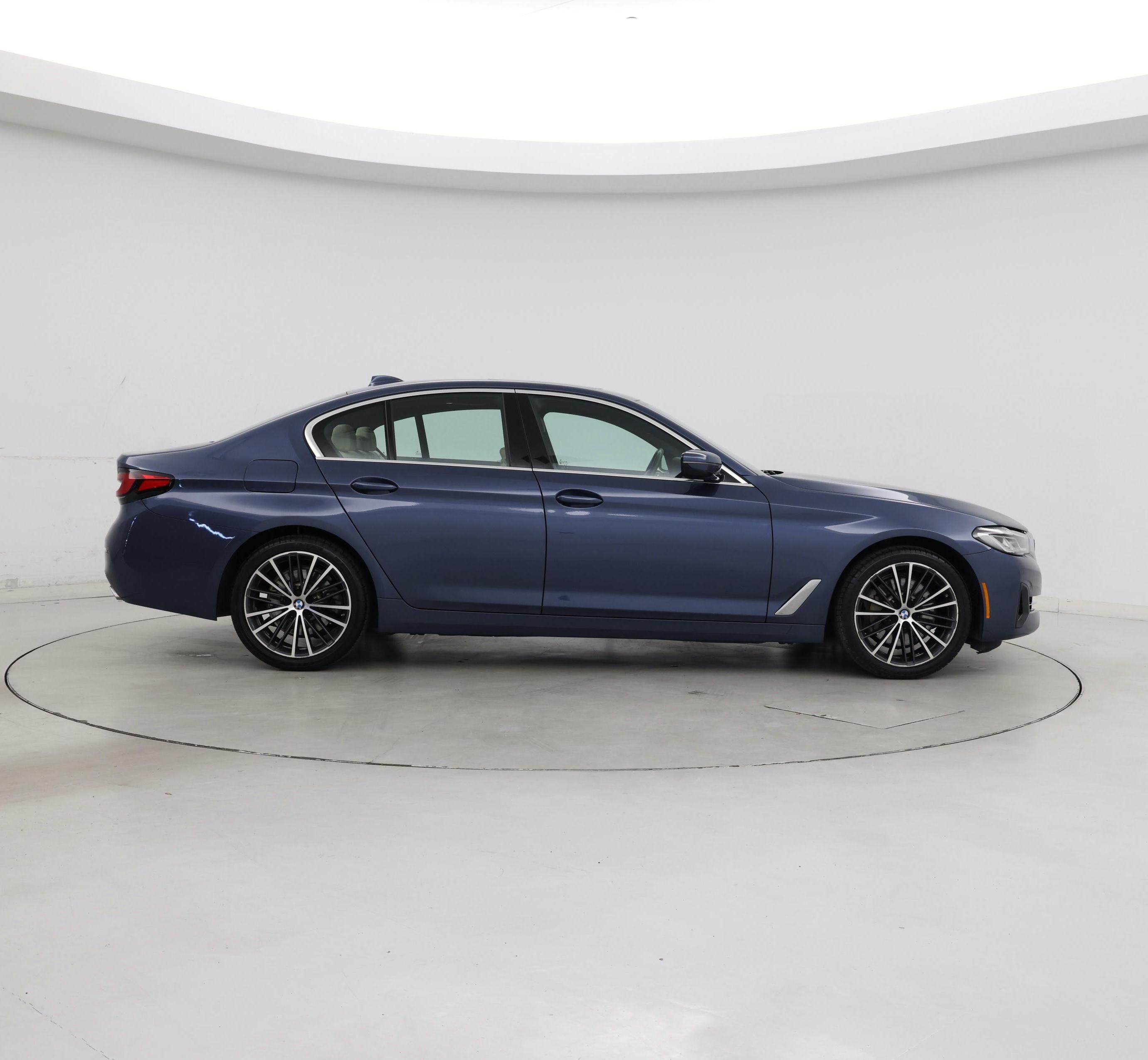 Thumbnail: 2023 BMW 5 Series - 7