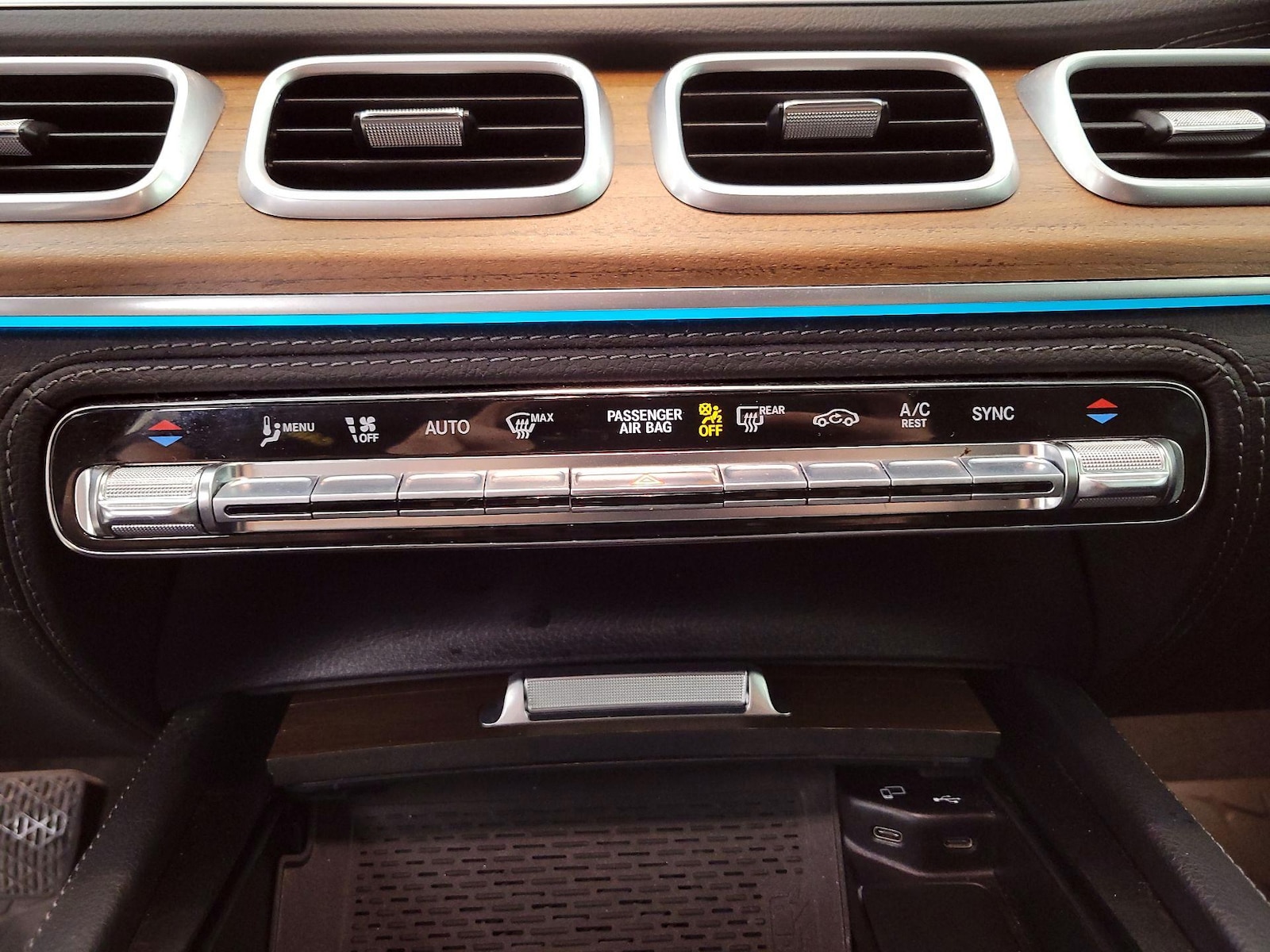 2022 Mercedes-Benz GLS GLS450 - Photo 18