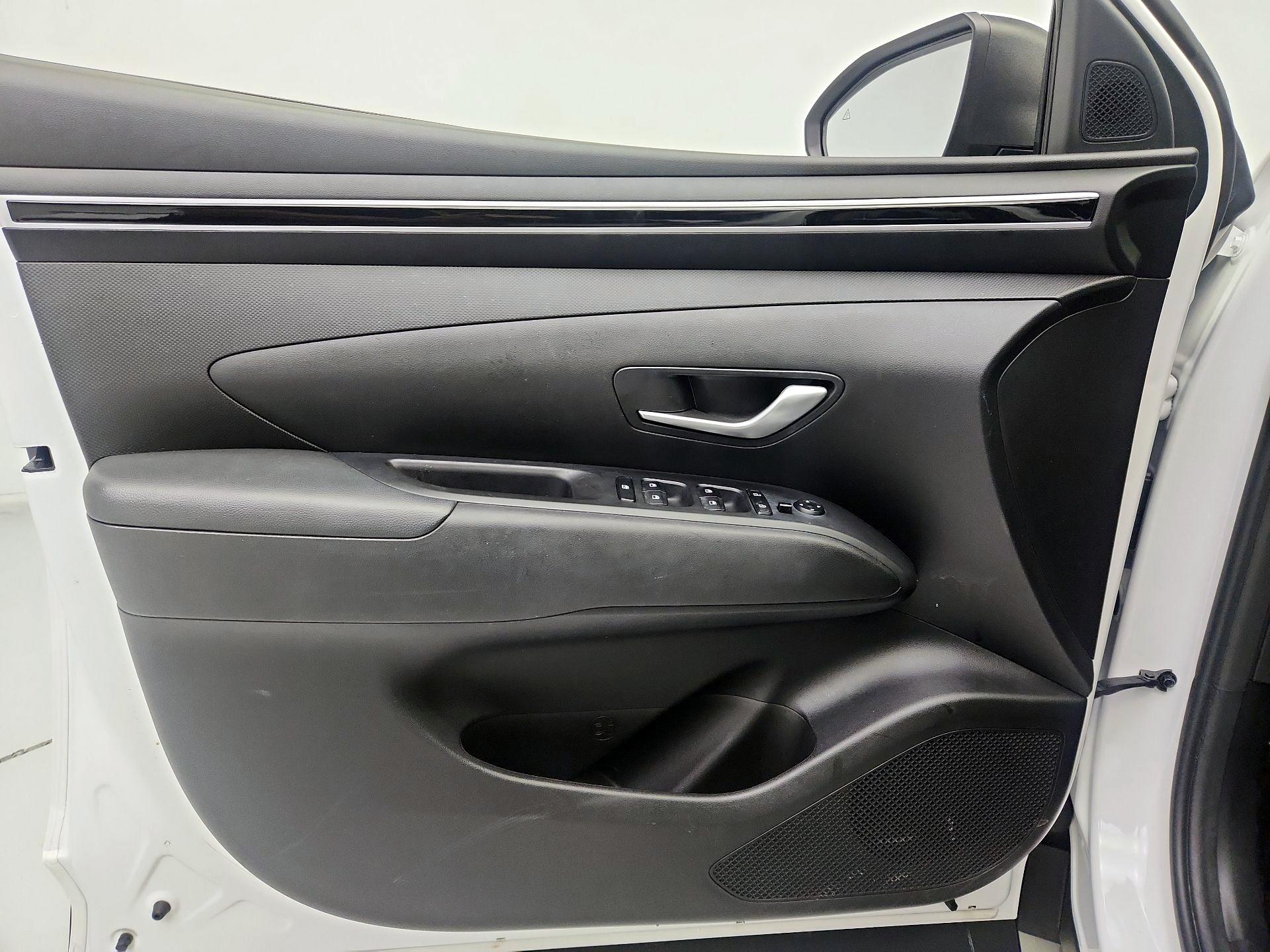 Thumbnail: 2023 Hyundai Tucson - 12
