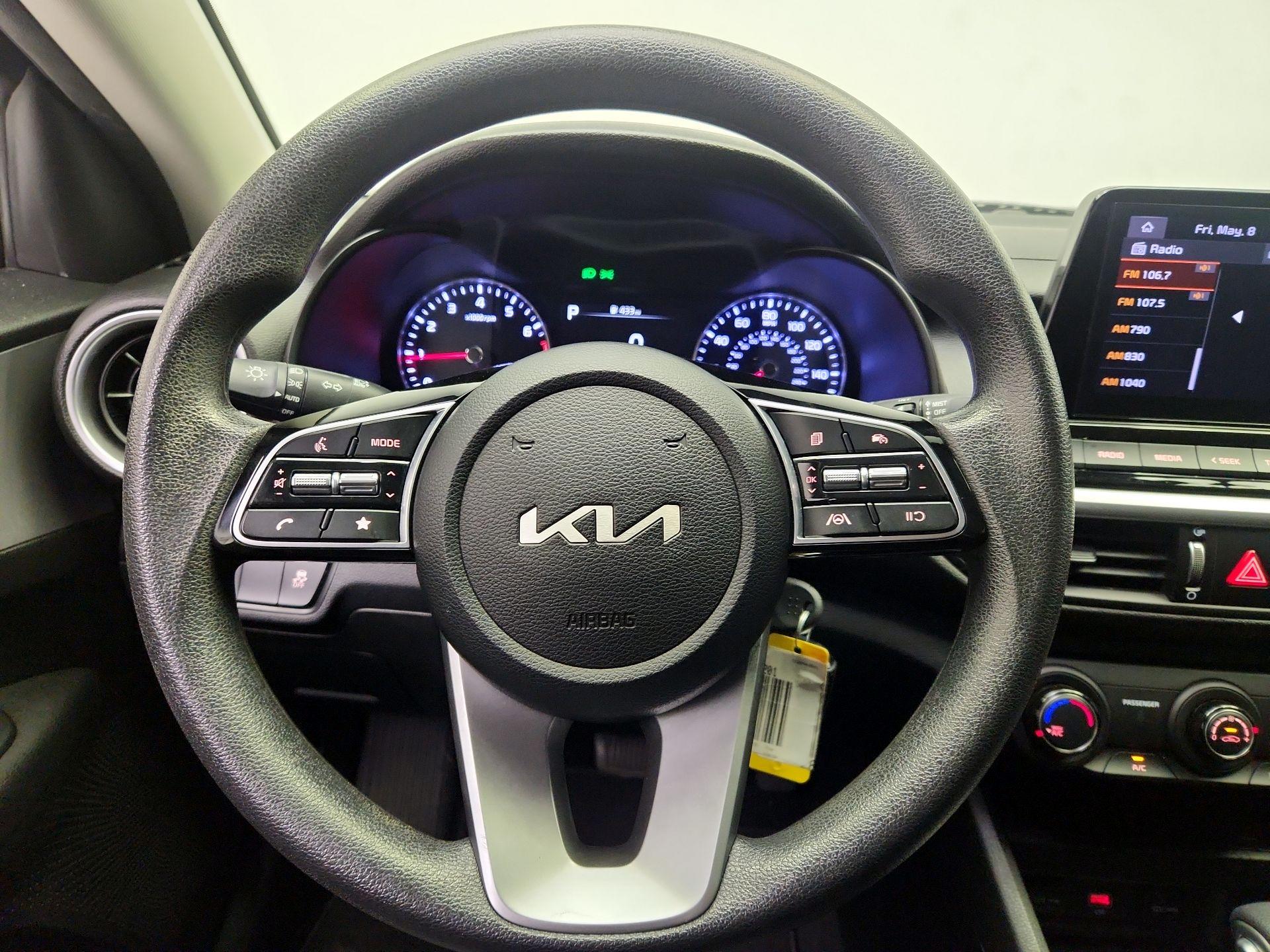 Thumbnail: 2023 Kia Forte - 10